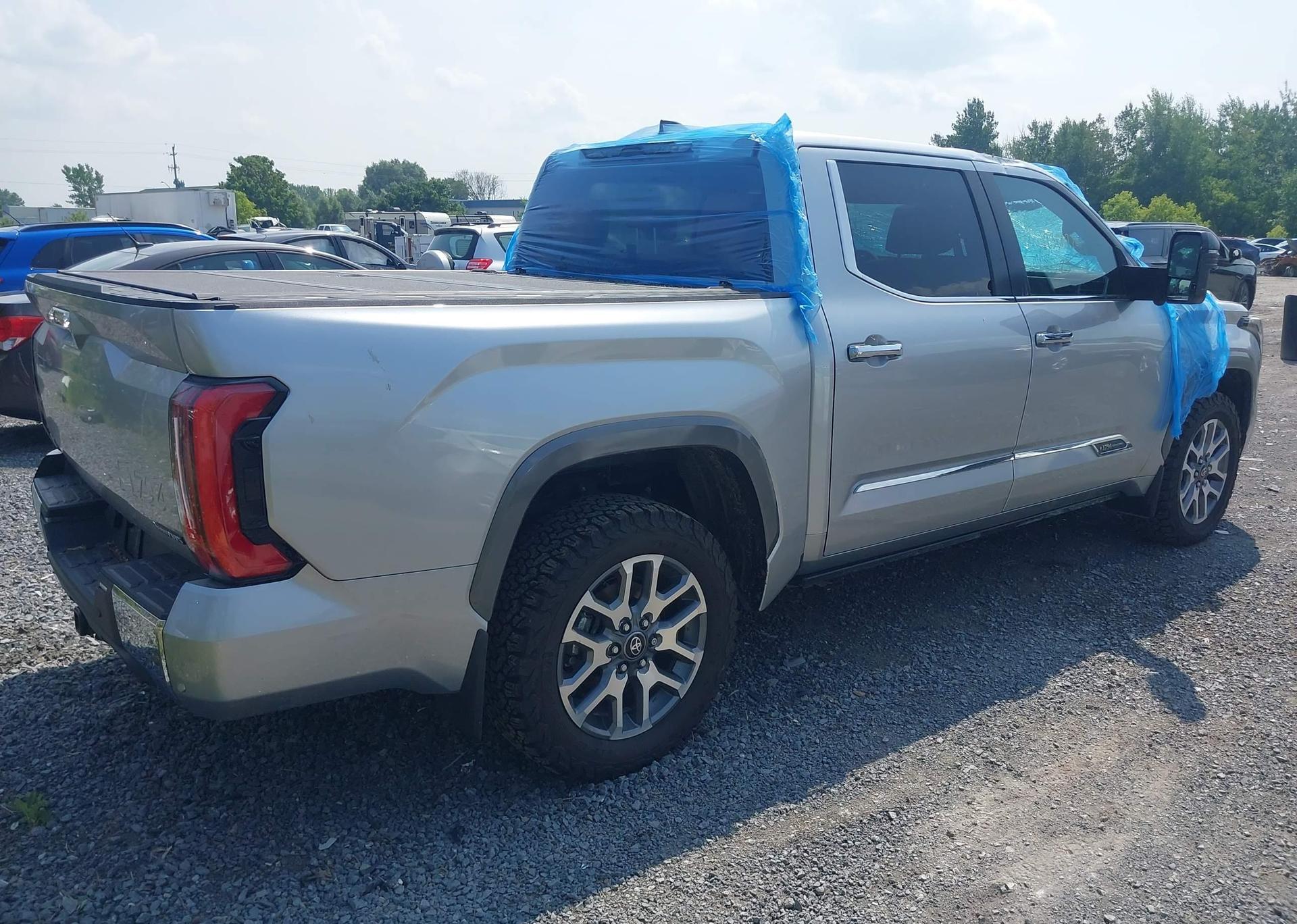 2025 TOYOTA TUNDRA CREWMAX PLATINUM
