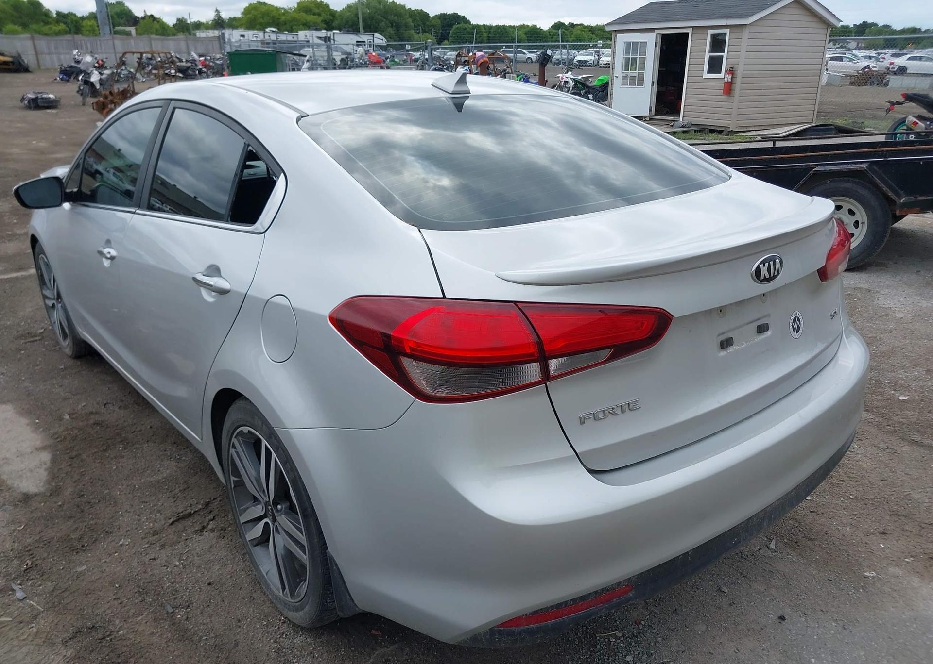 2017 KIA FORTE EX