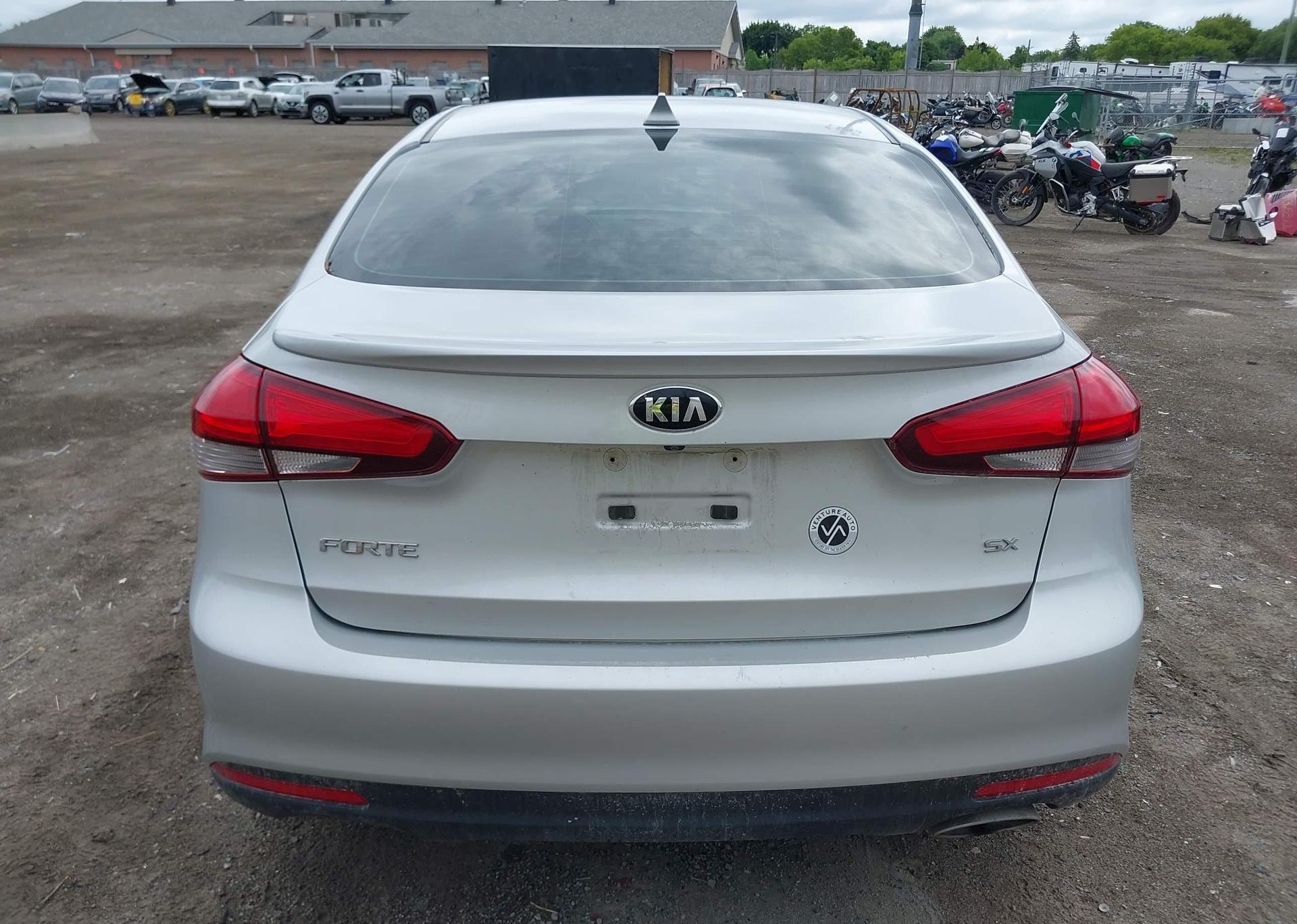2017 KIA FORTE EX