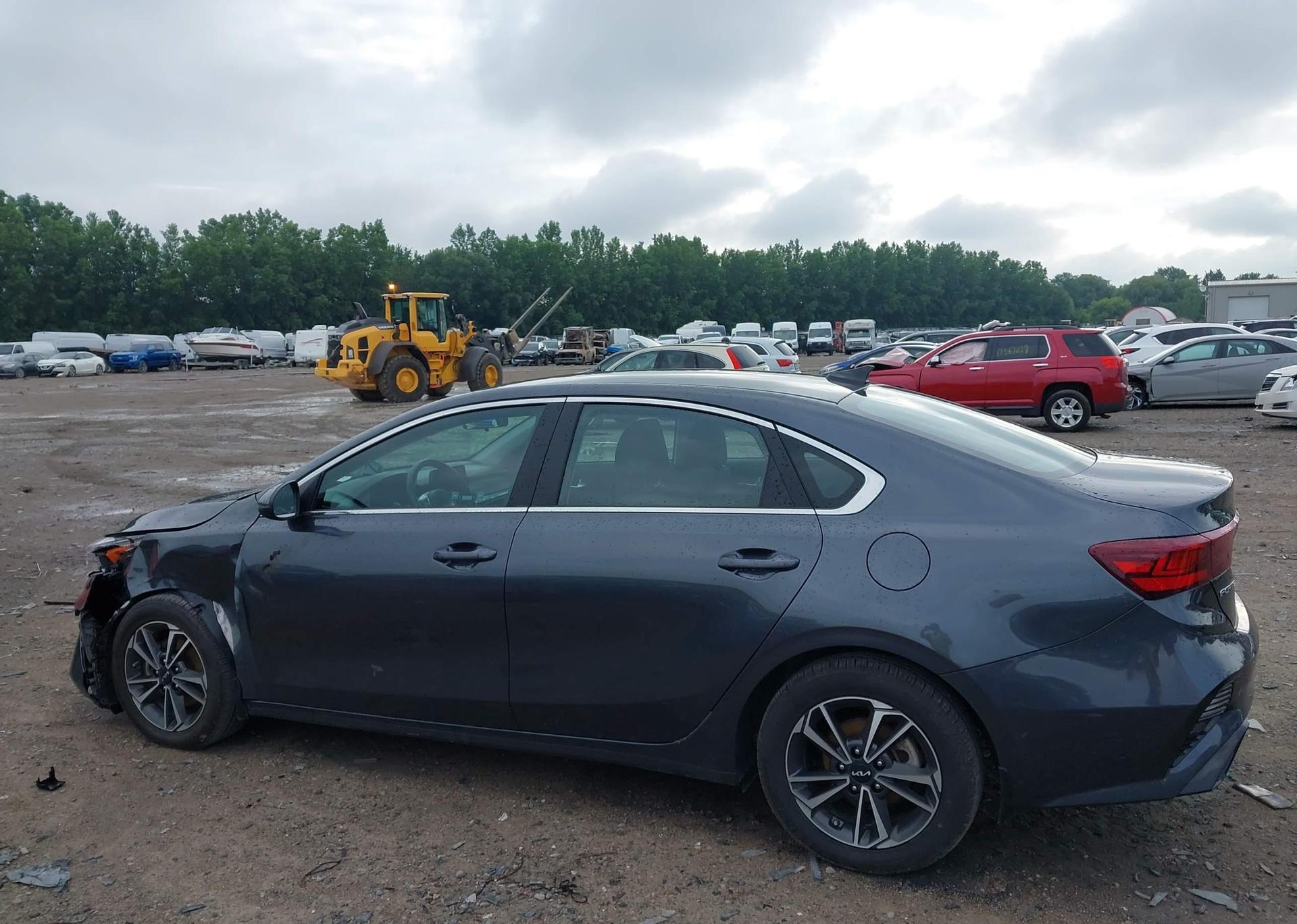 2023 KIA FORTE EX
