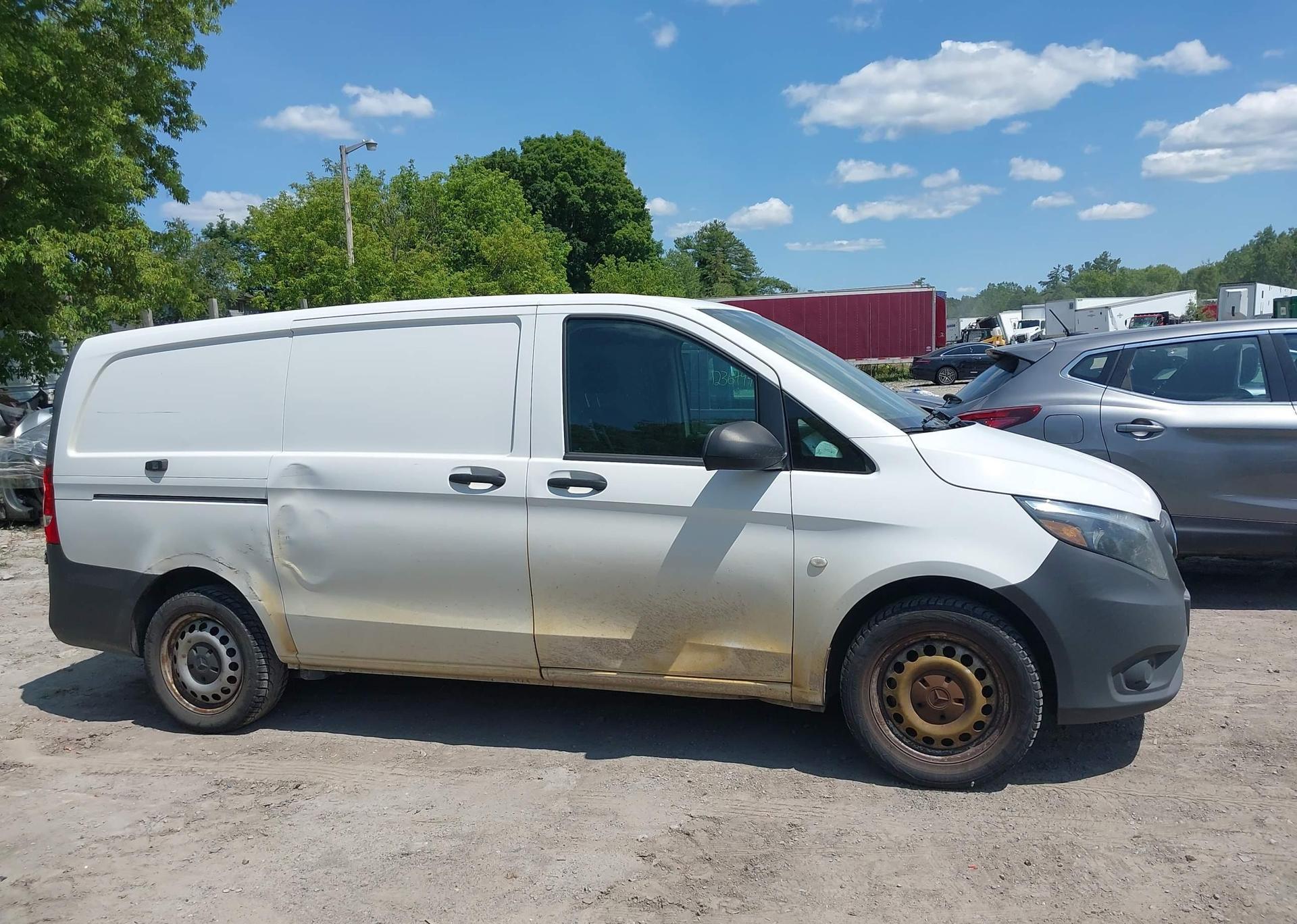 2020 MERCEDES-BENZ METRIS
