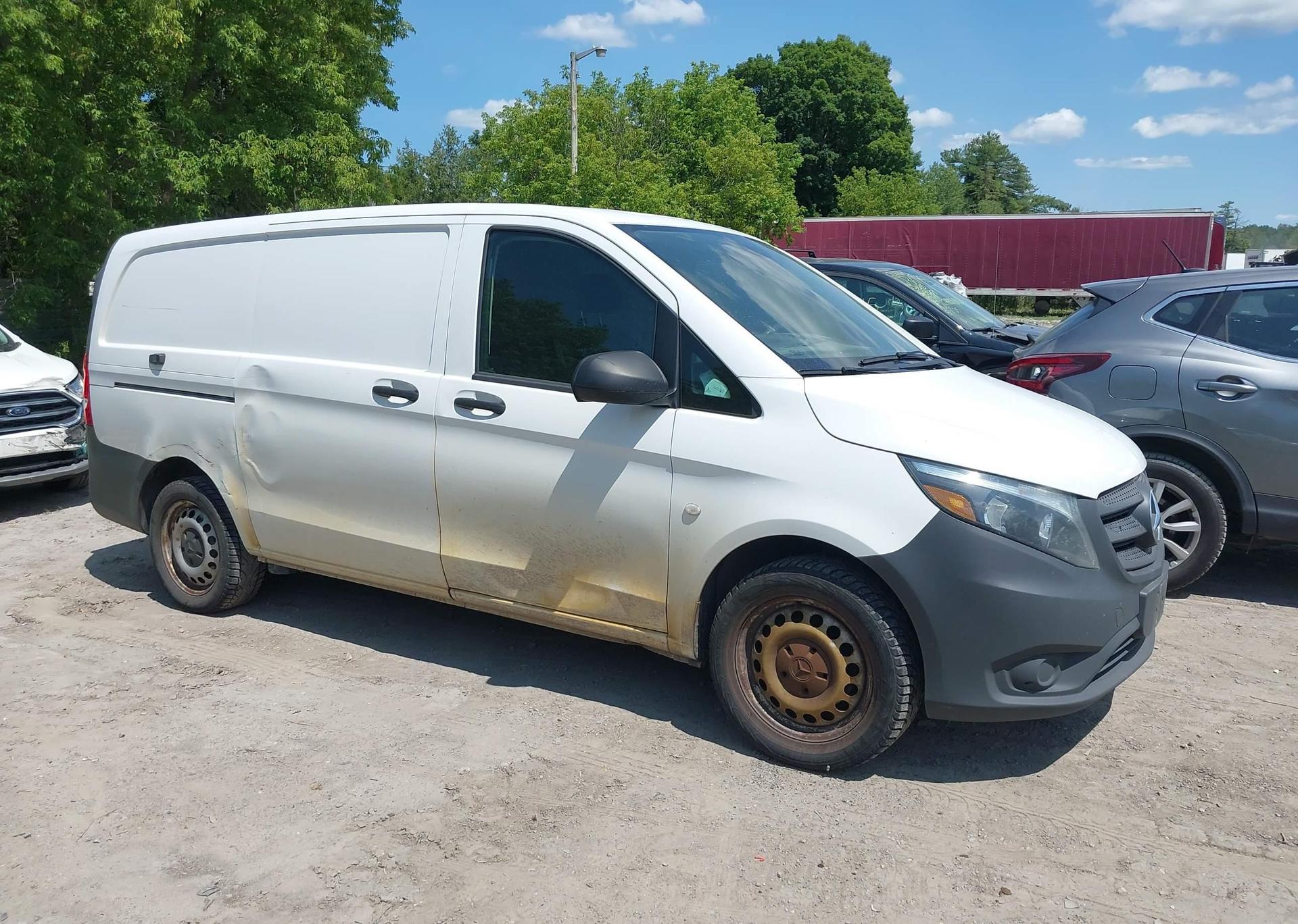 2020 MERCEDES-BENZ METRIS