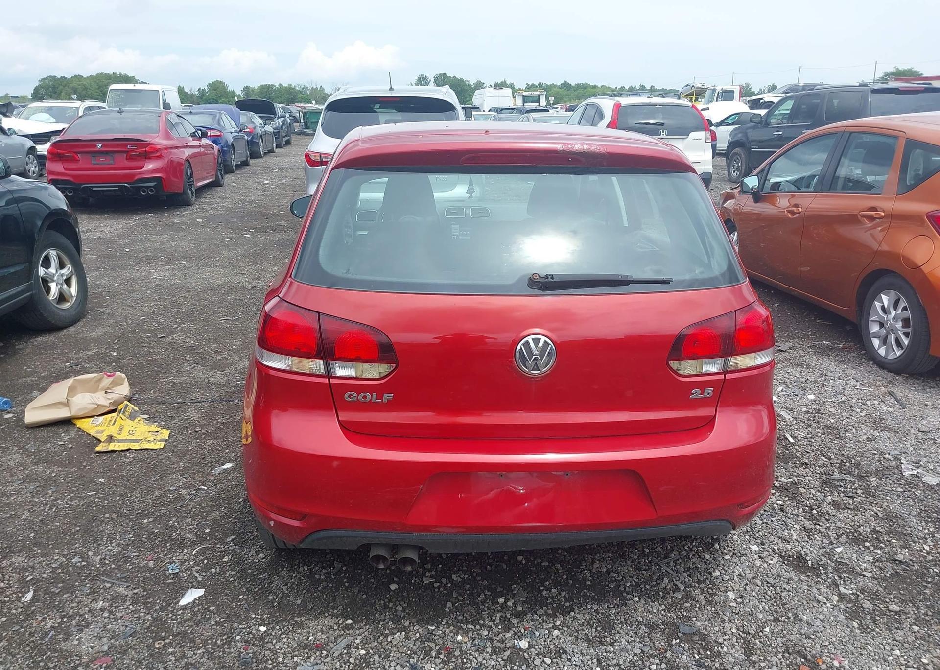 2010 VOLKSWAGEN GOLF