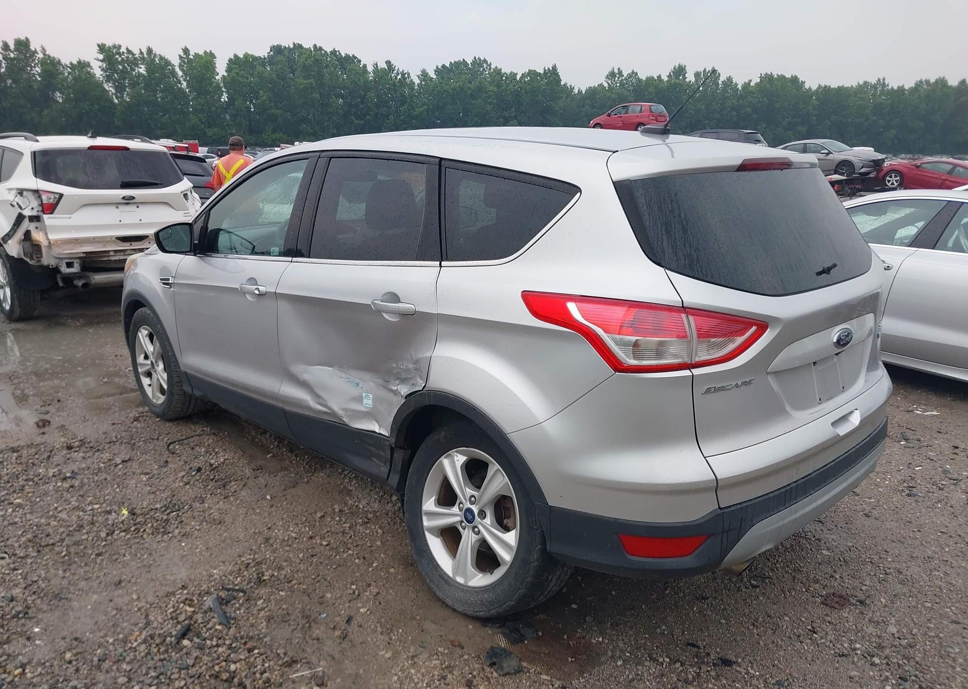 2014 FORD ESCAPE SE