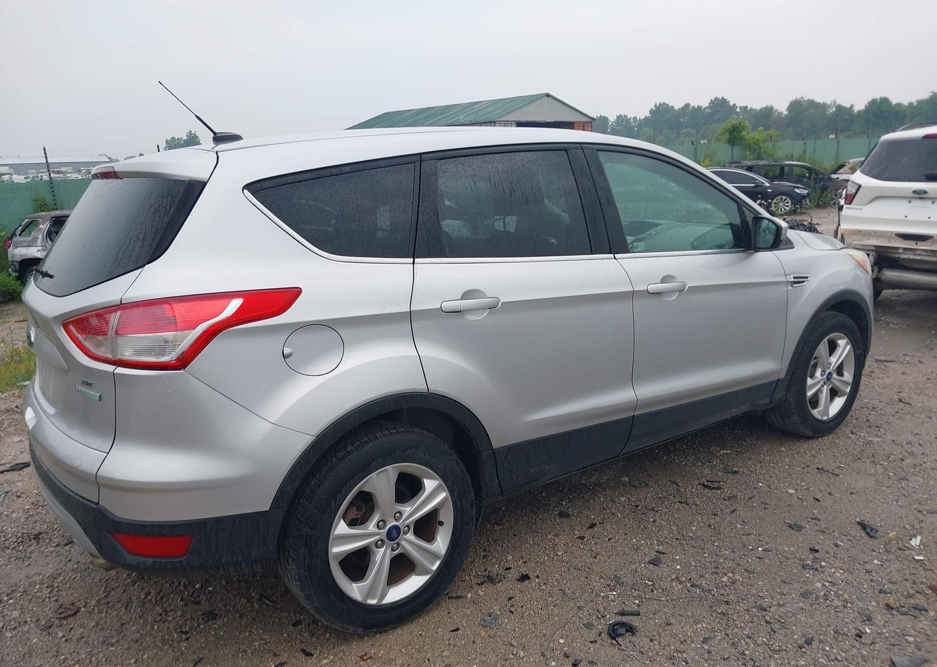 2014 FORD ESCAPE SE