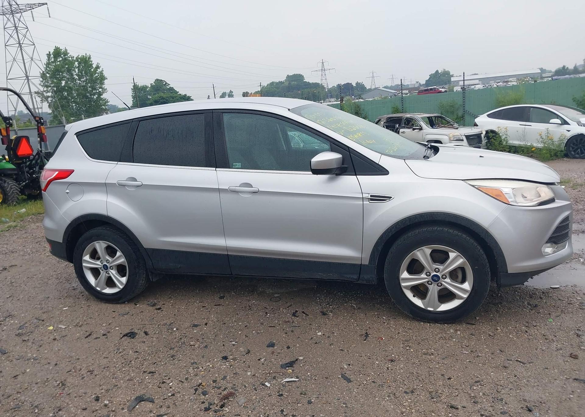 2014 FORD ESCAPE SE