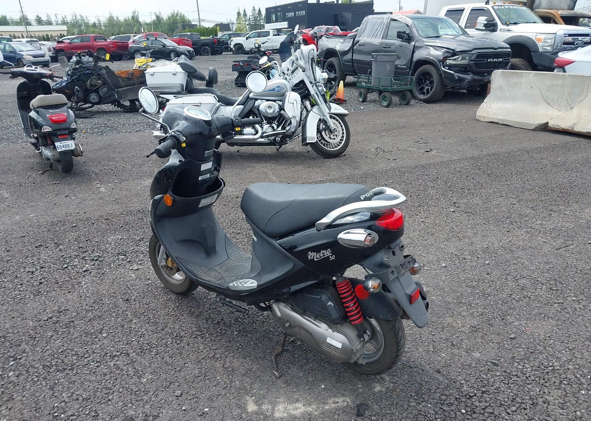 2017 GENUINE SCOOTER CO. BUDDY 50