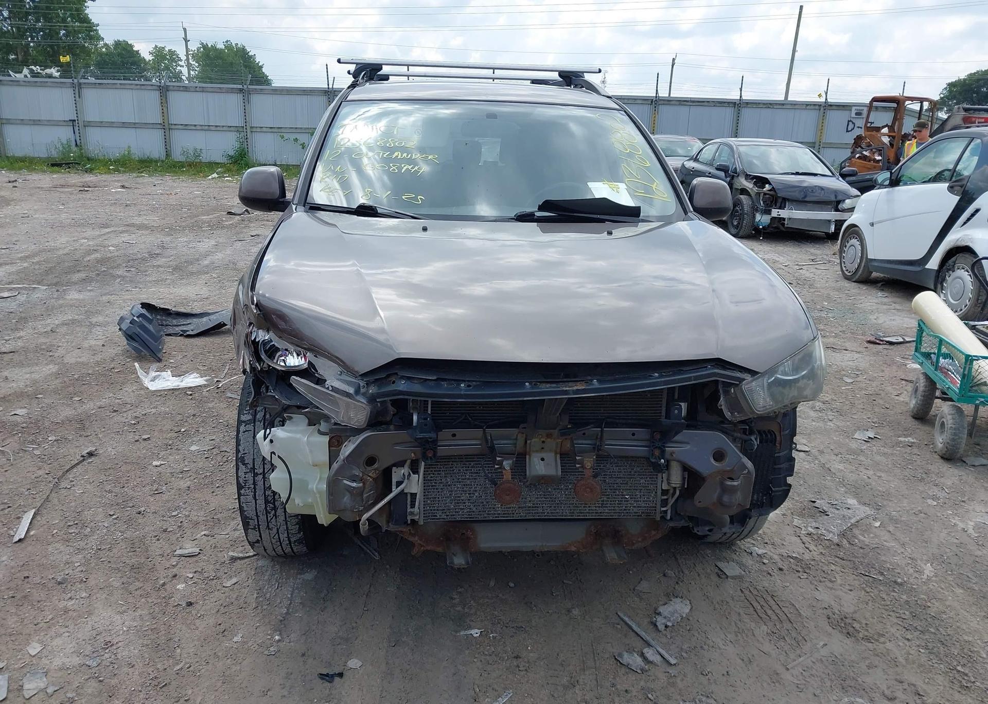 2012 MITSUBISHI outlander
