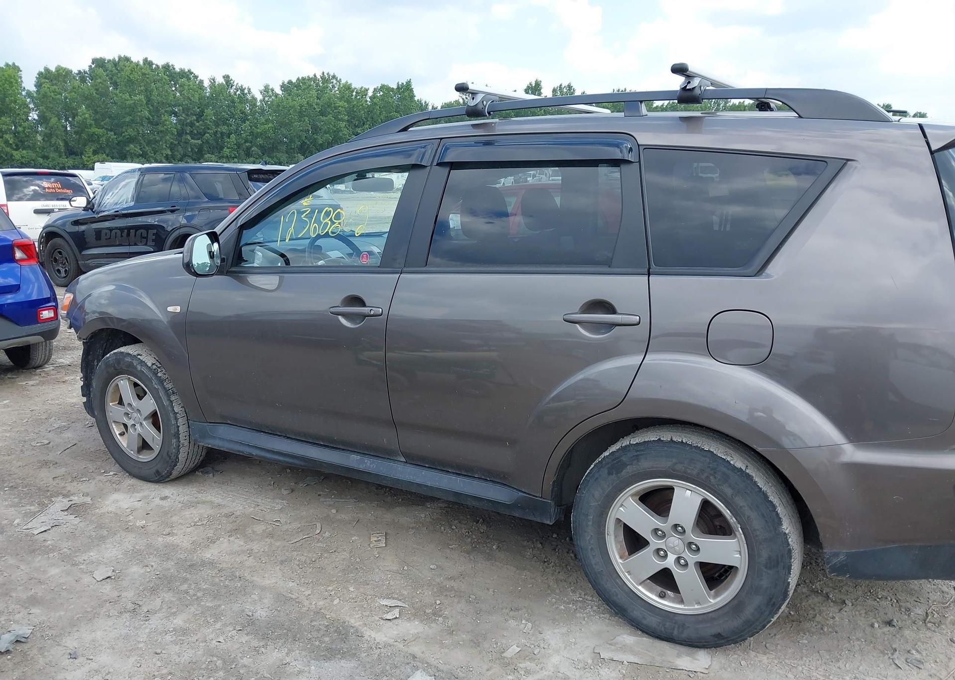 2012 MITSUBISHI outlander