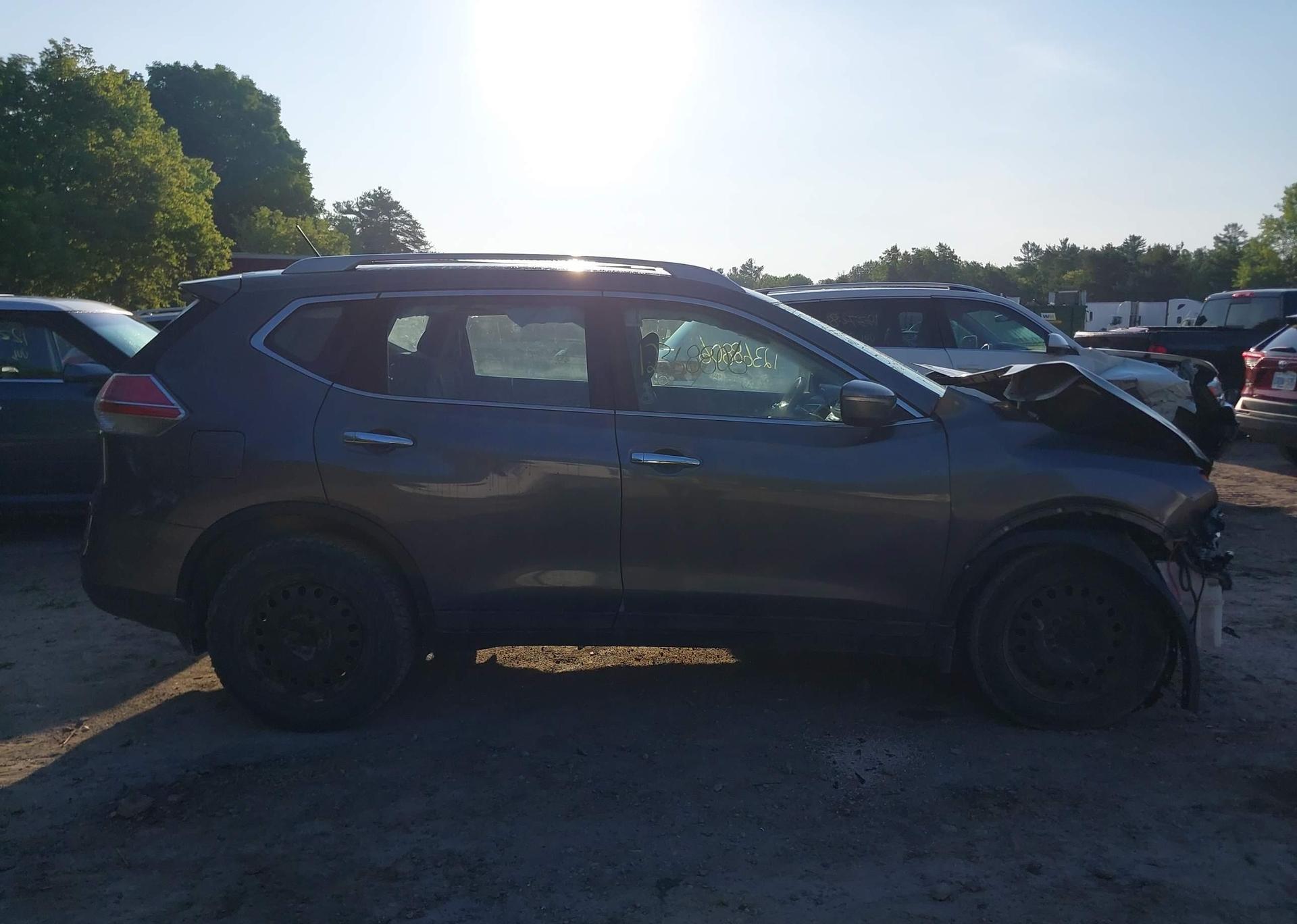 2015 NISSAN ROGUE S