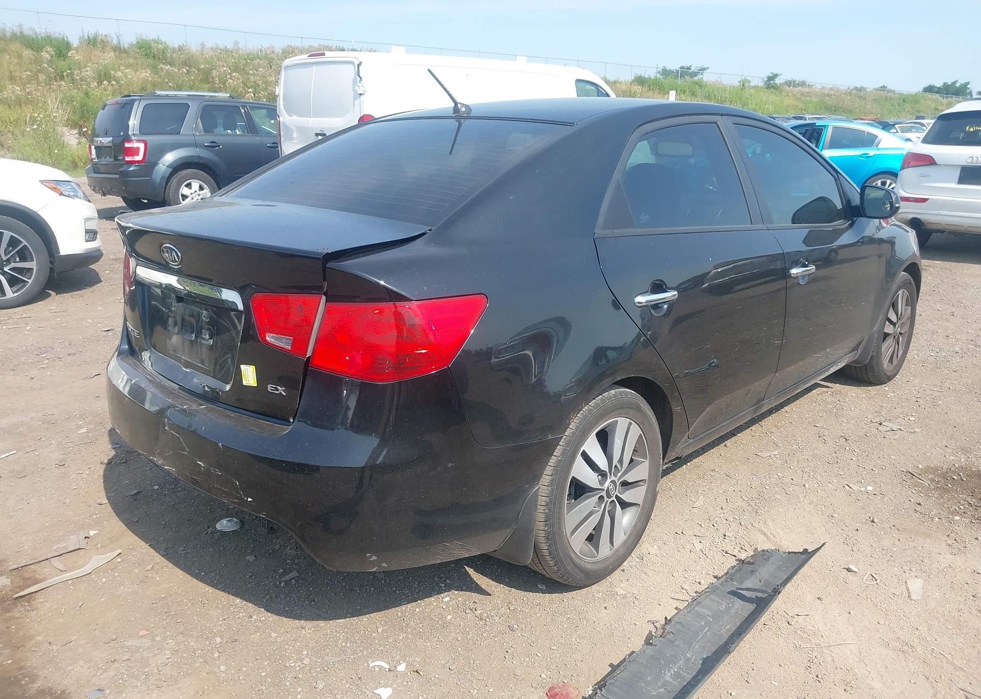 2013 KIA FORTE EX