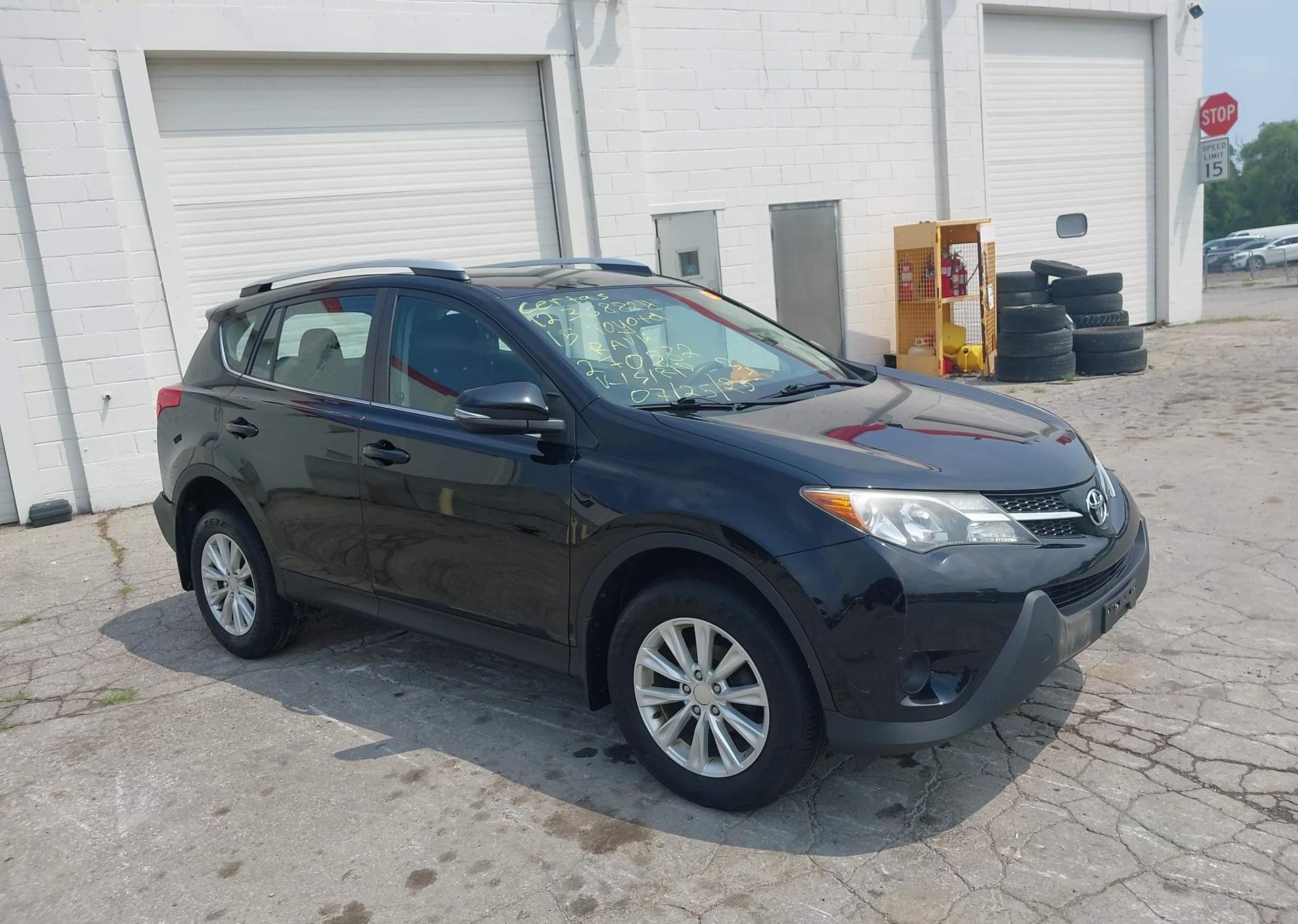 2015 TOYOTA RAV4 LE