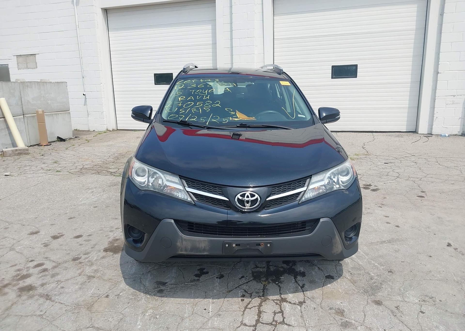 2015 TOYOTA RAV4 LE