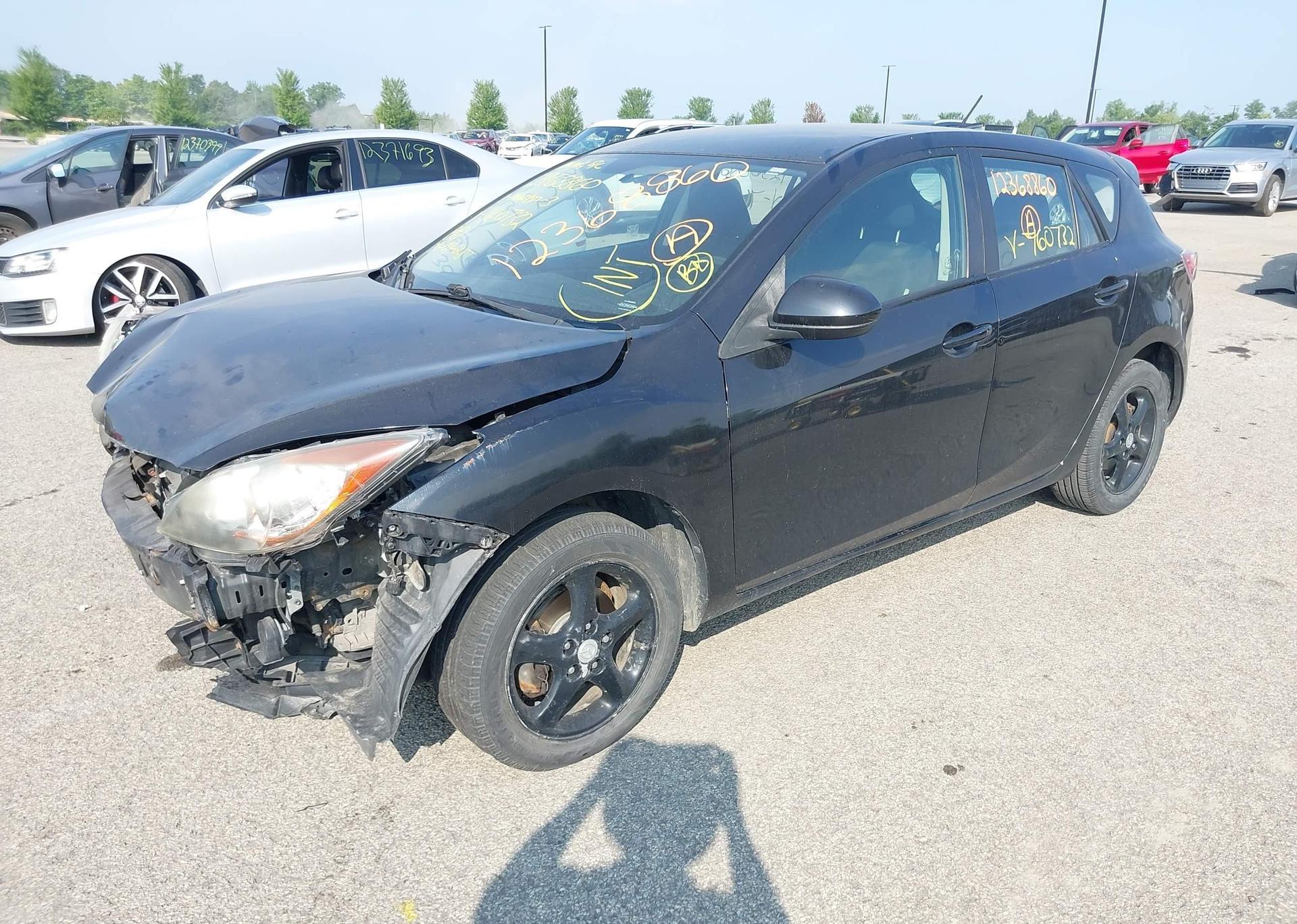 2013 MAZDA MAZDA3