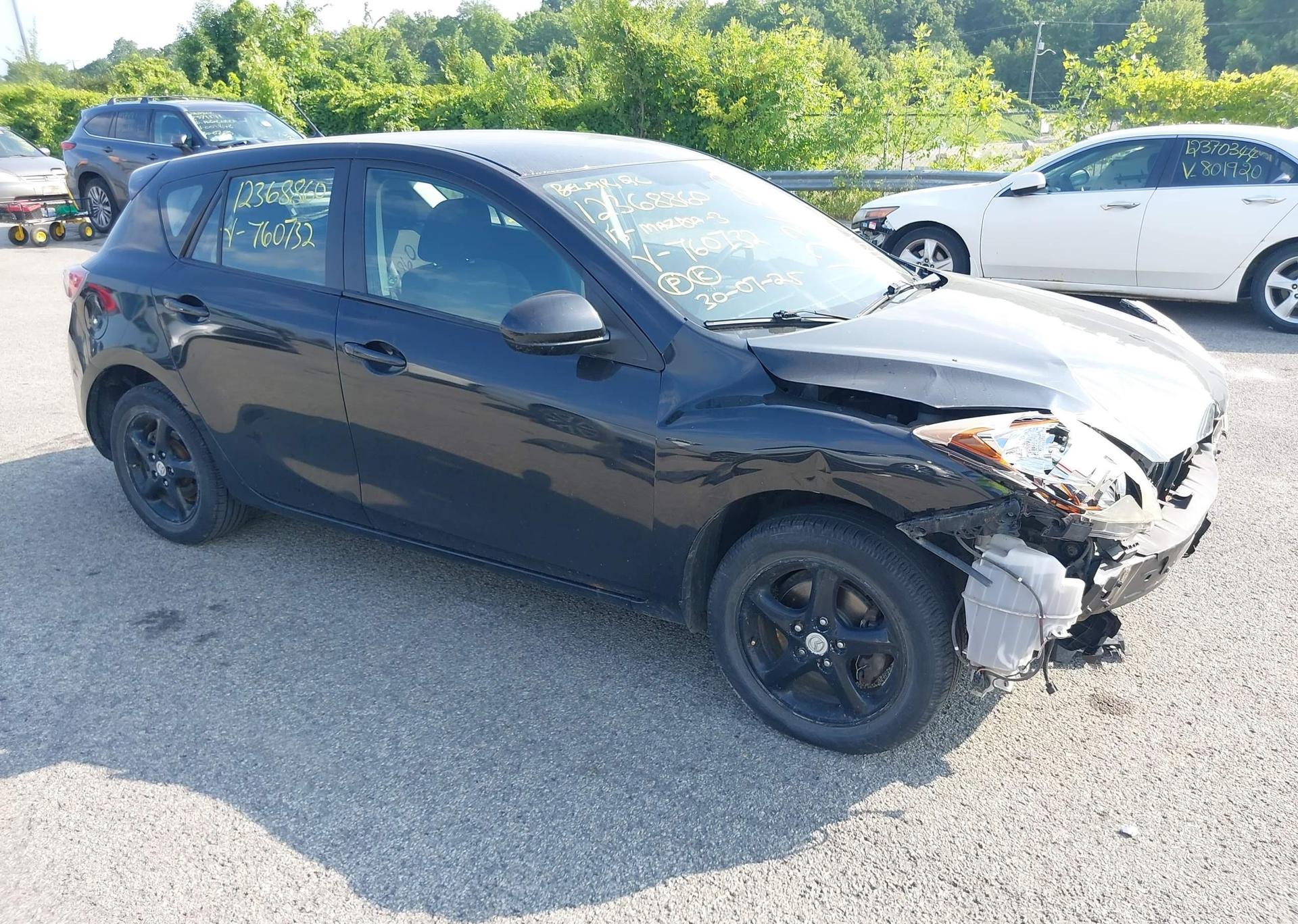 2013 MAZDA MAZDA3