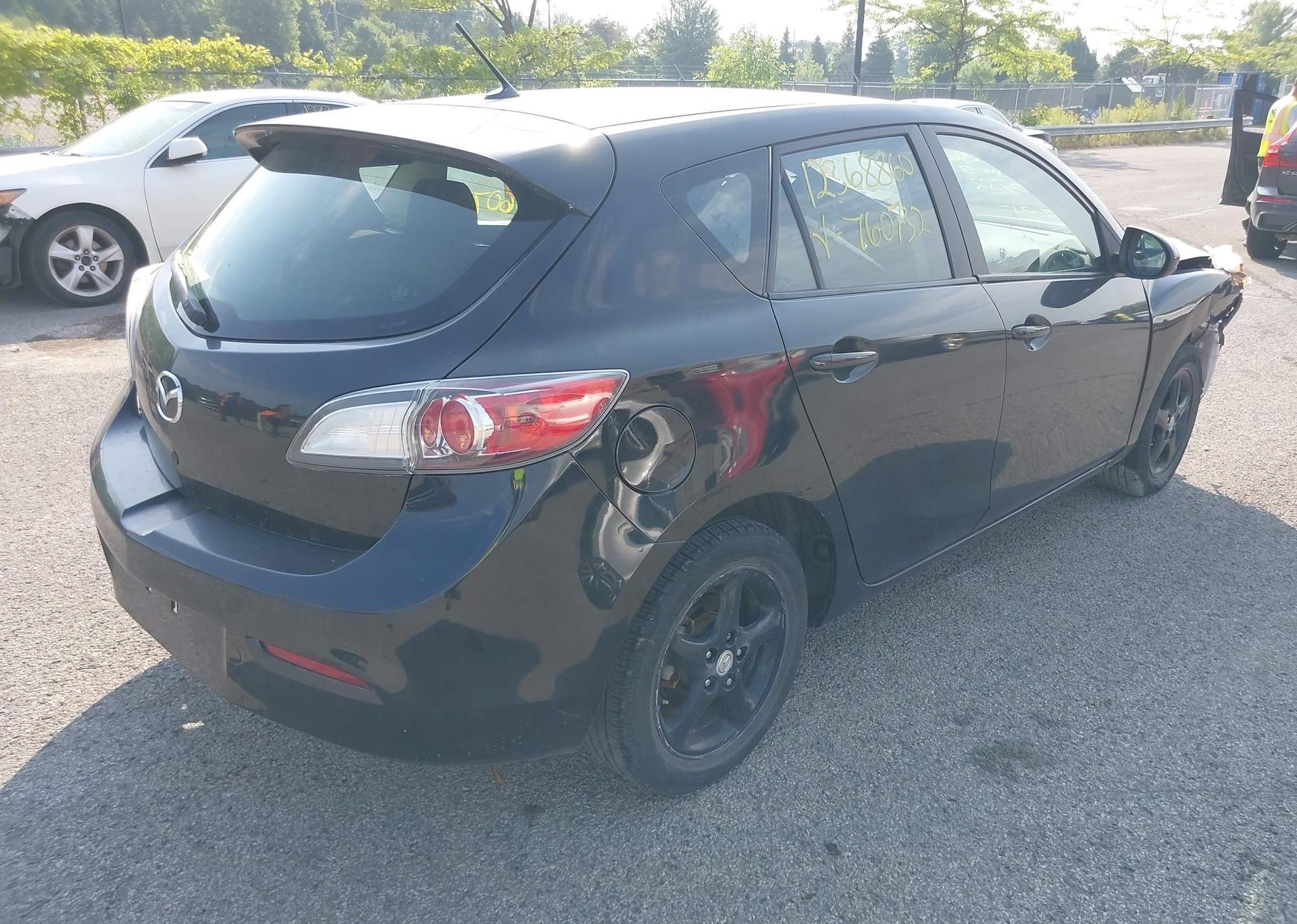 2013 MAZDA MAZDA3