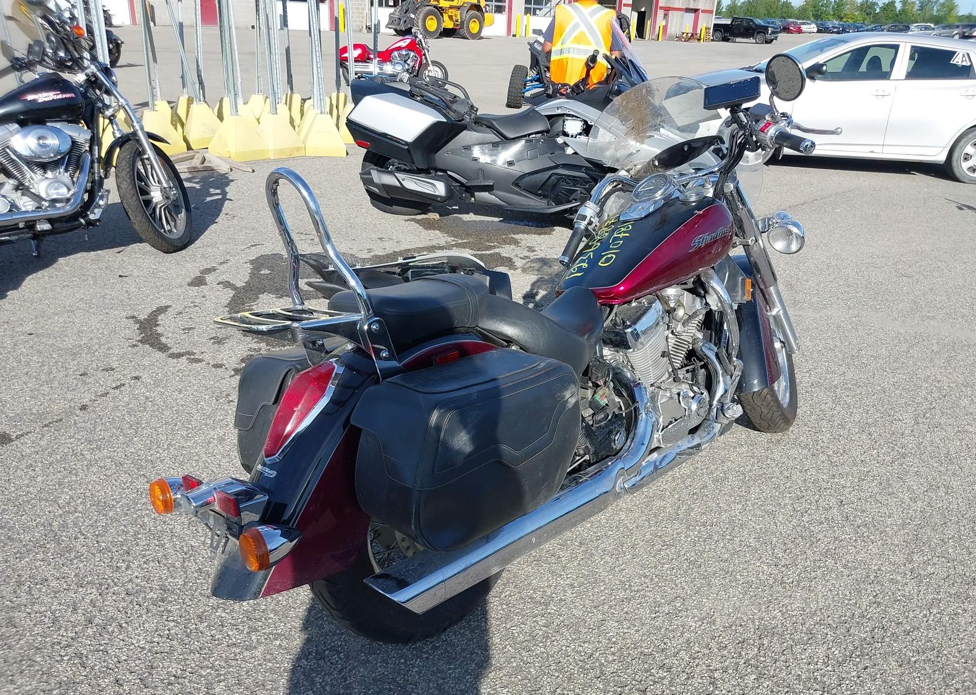 2004 HONDA VT750 CA