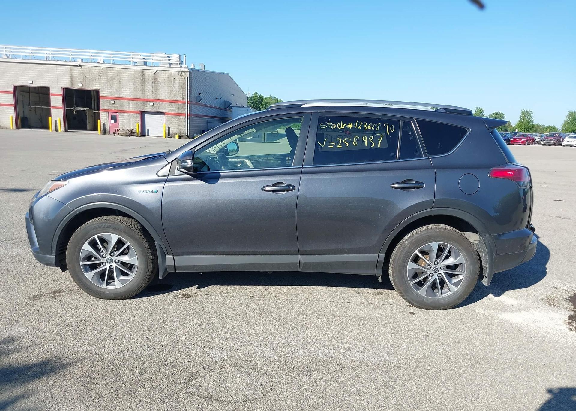 2018 TOYOTA RAV4