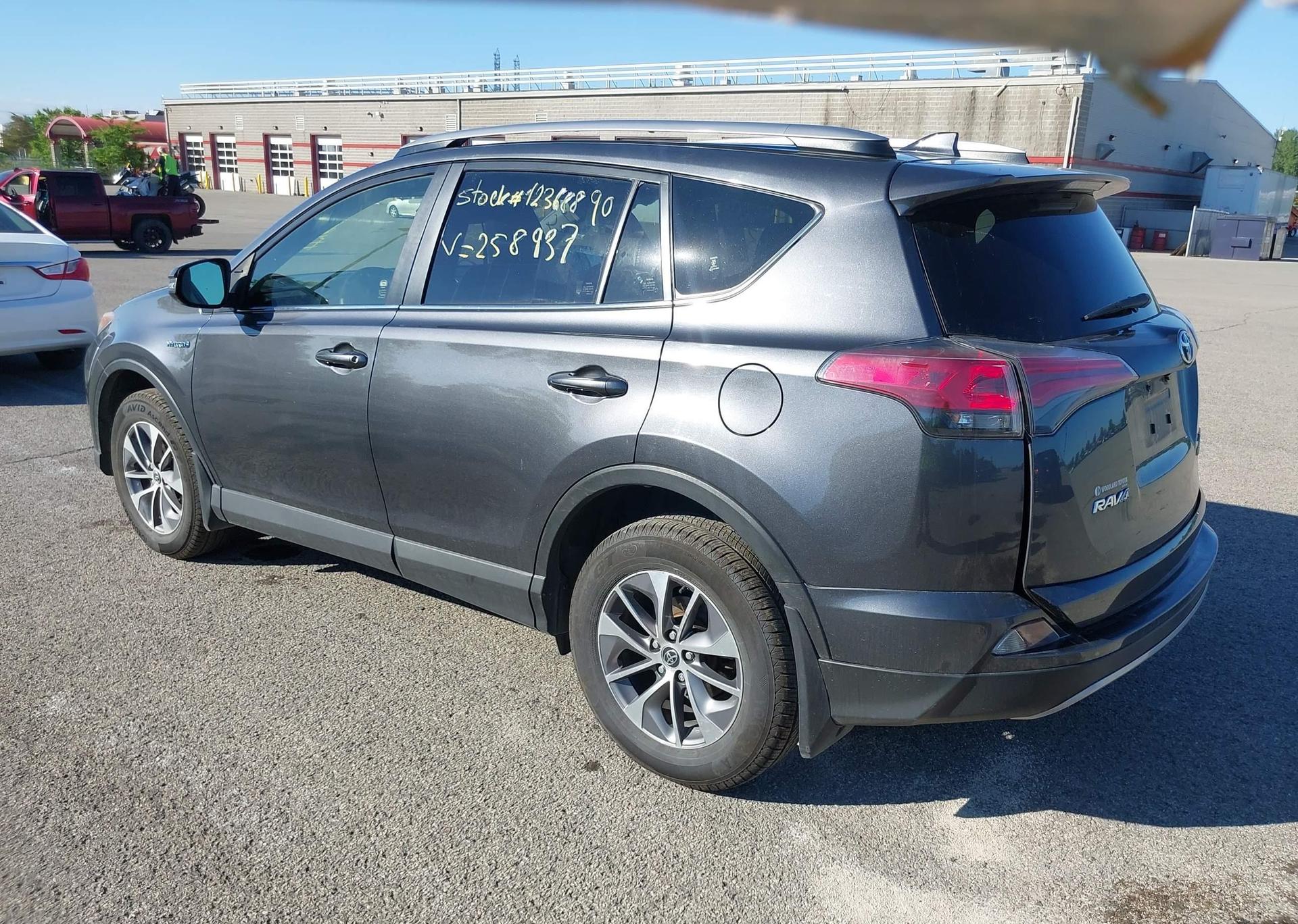 2018 TOYOTA RAV4