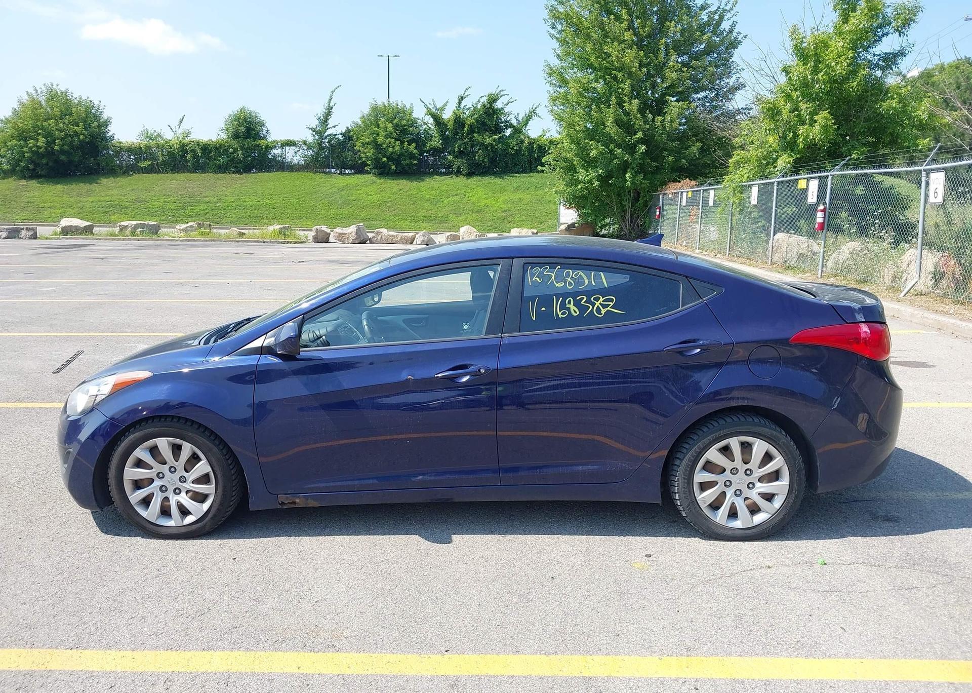 2013 HYUNDAI ELANTRA GL