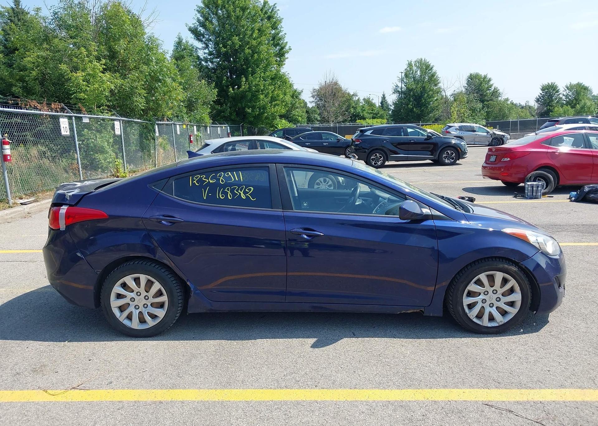 2013 HYUNDAI ELANTRA GL