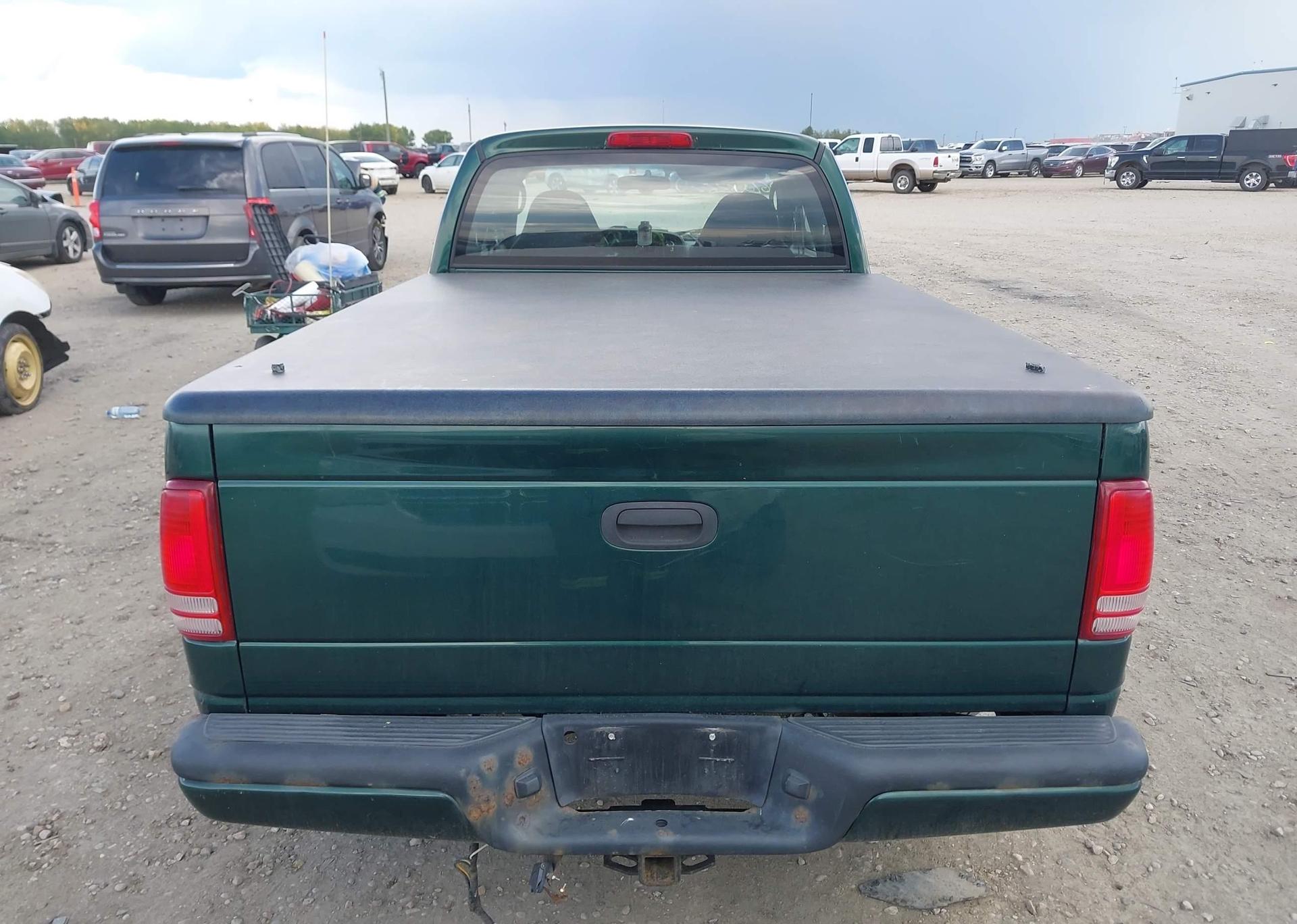 2000 DODGE DAKOTA SLT