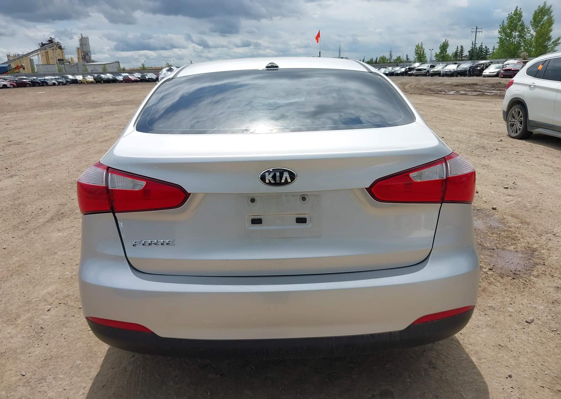 2014 KIA FORTE 1.8L LX