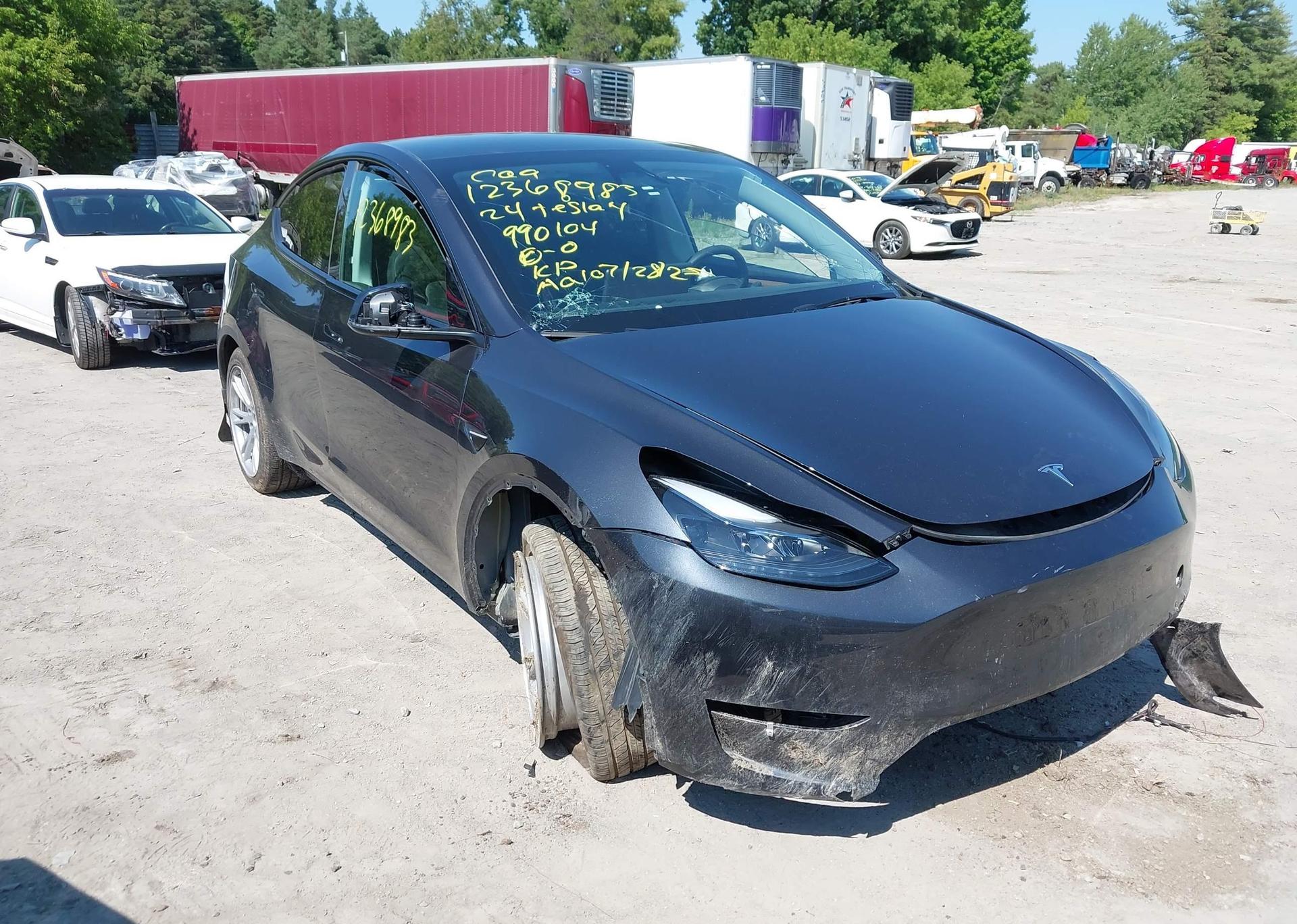 2024 TESLA MODEL Y LONG RANGE