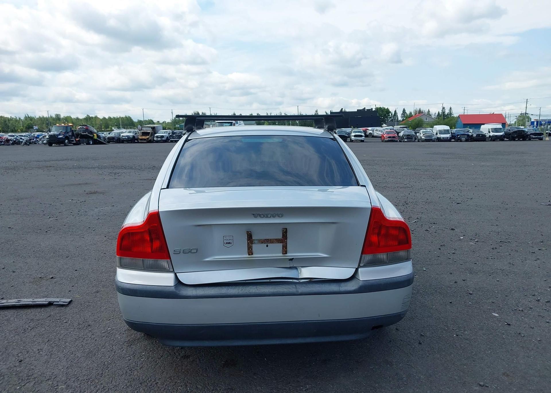 2004 VOLVO S60