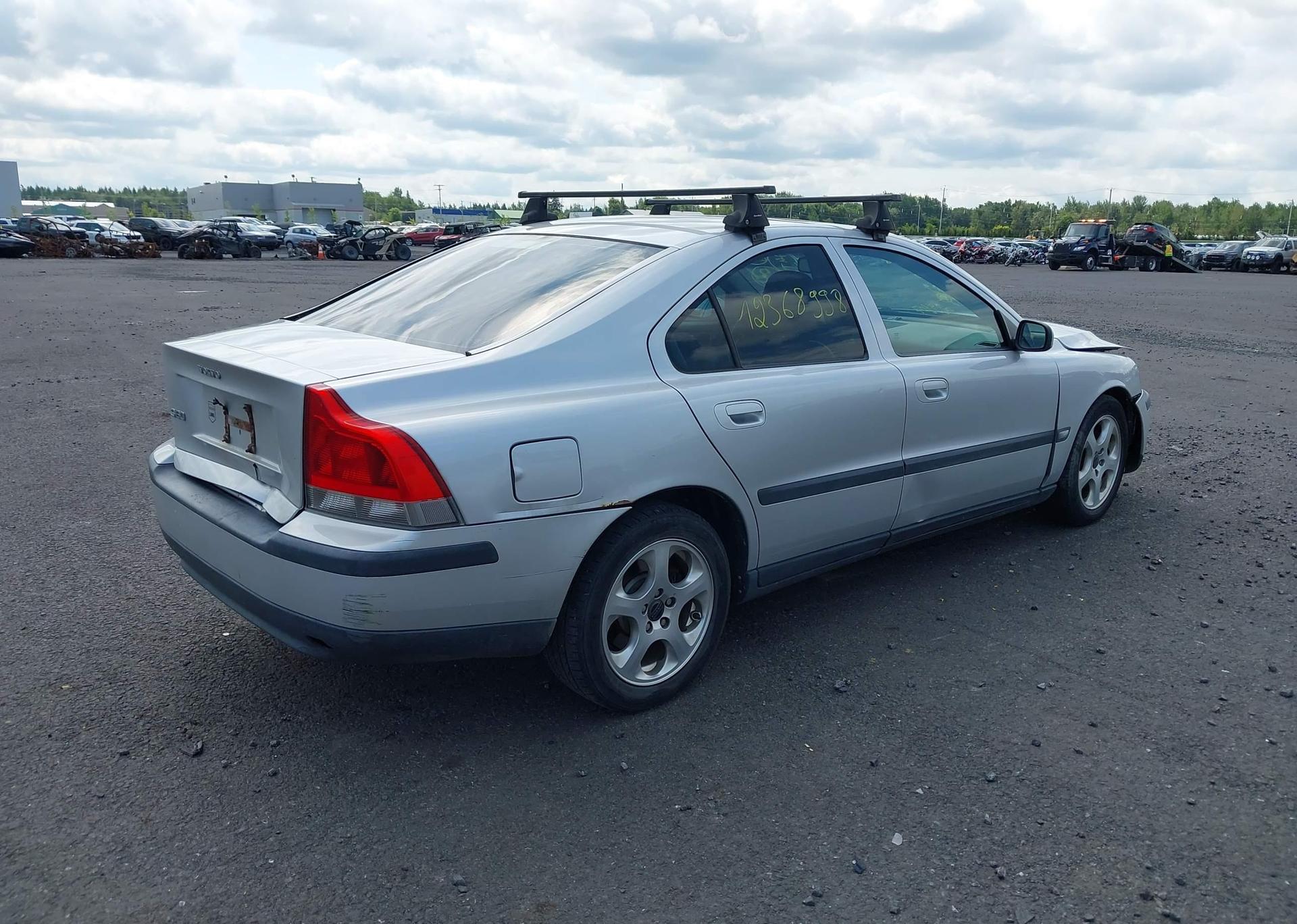 2004 VOLVO S60