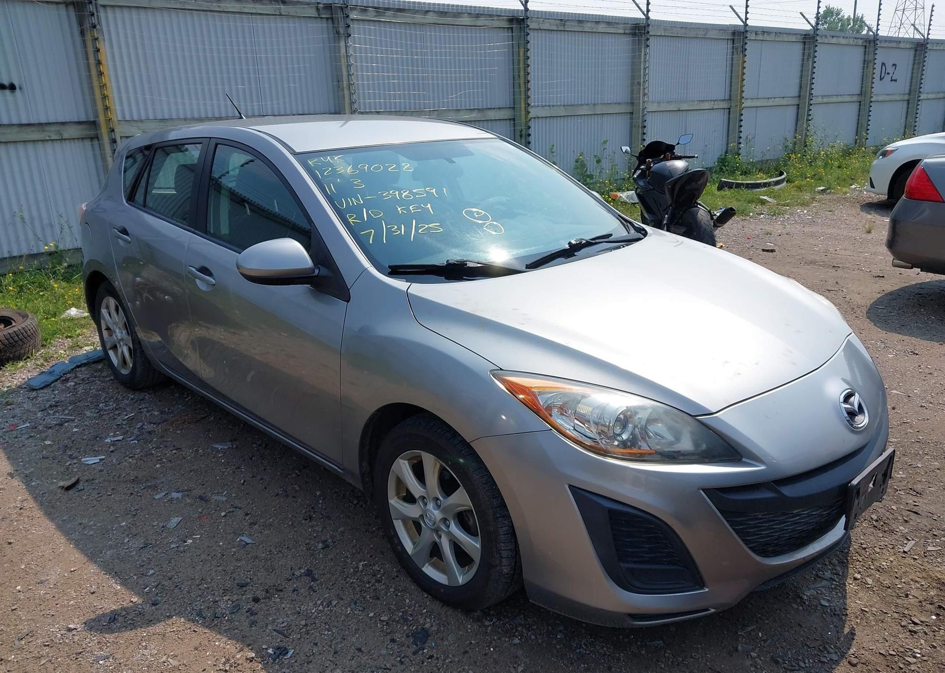 2011 MAZDA 3 I