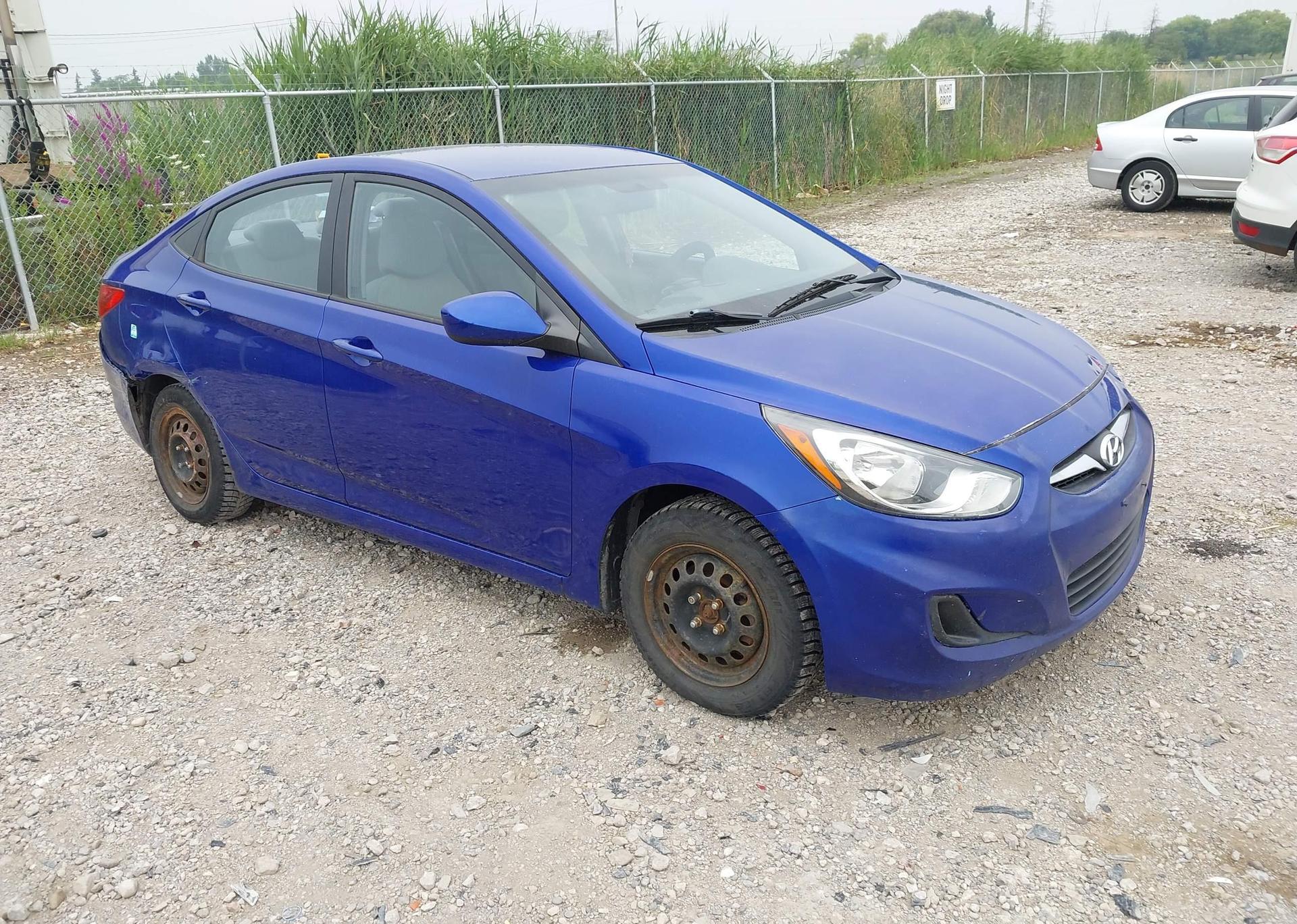 2012 HYUNDAI ACCENT GL