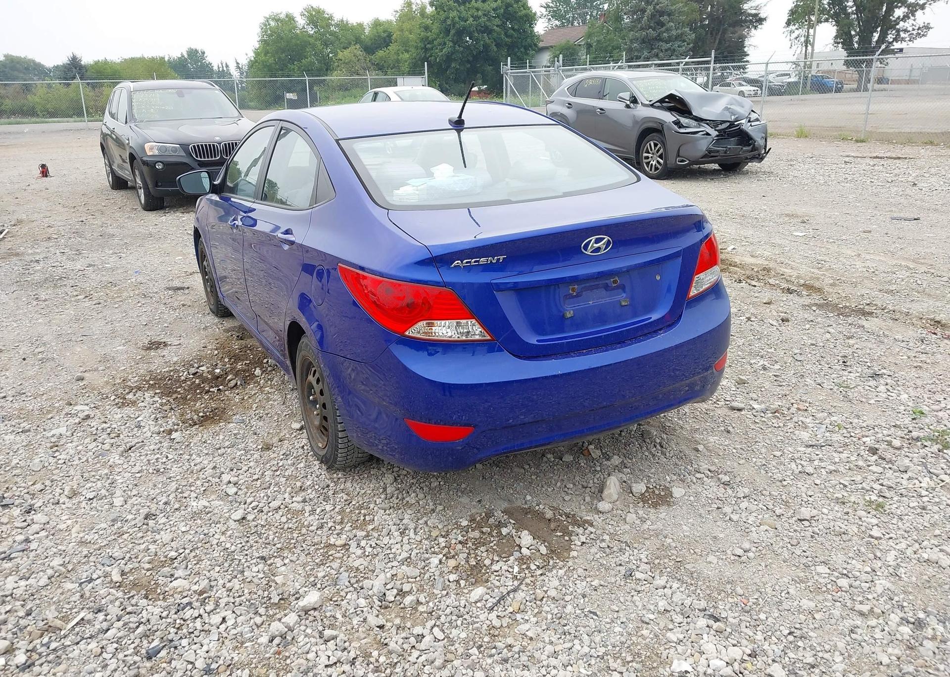 2012 HYUNDAI ACCENT GL