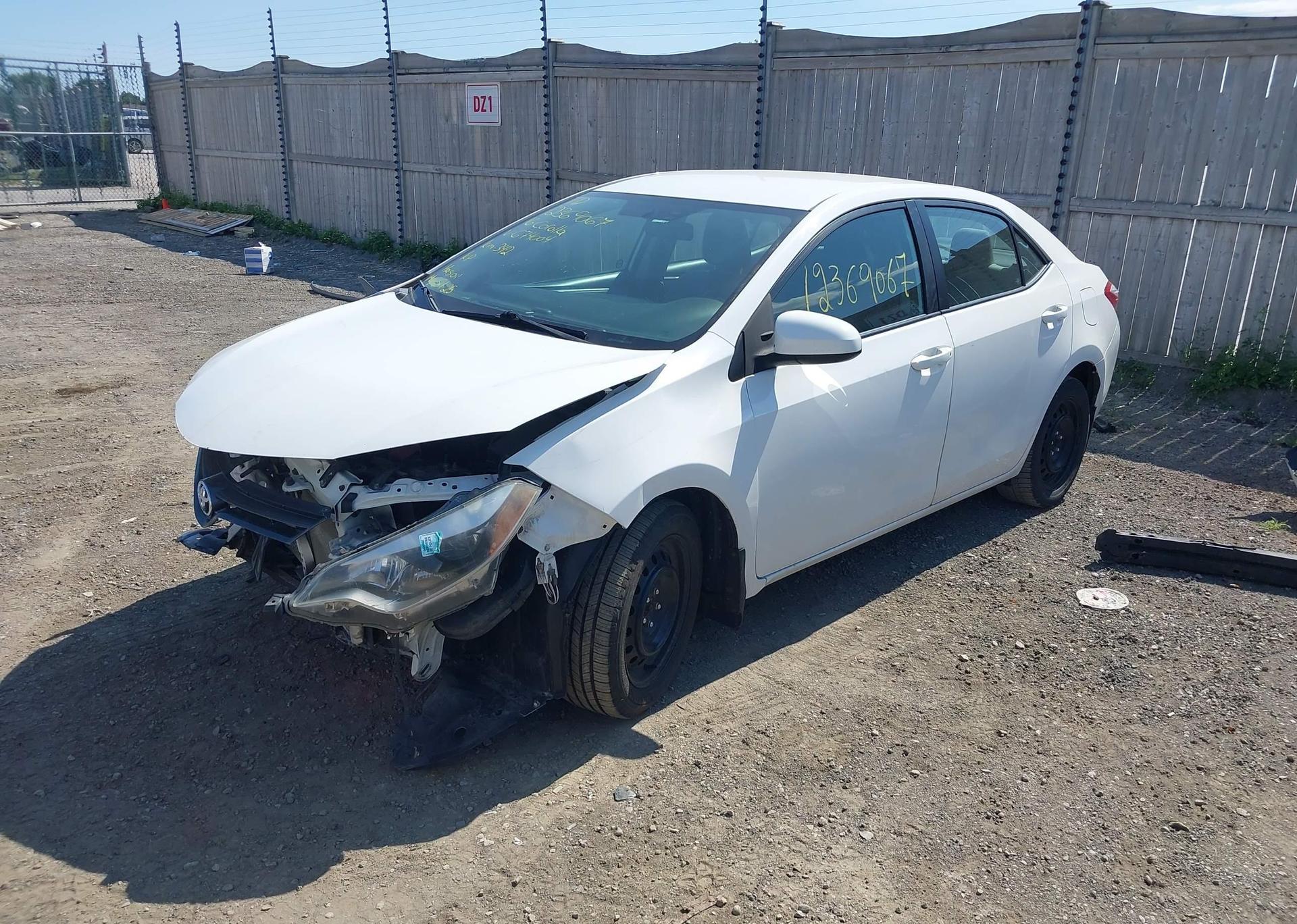 2016 TOYOTA COROLLA LE
