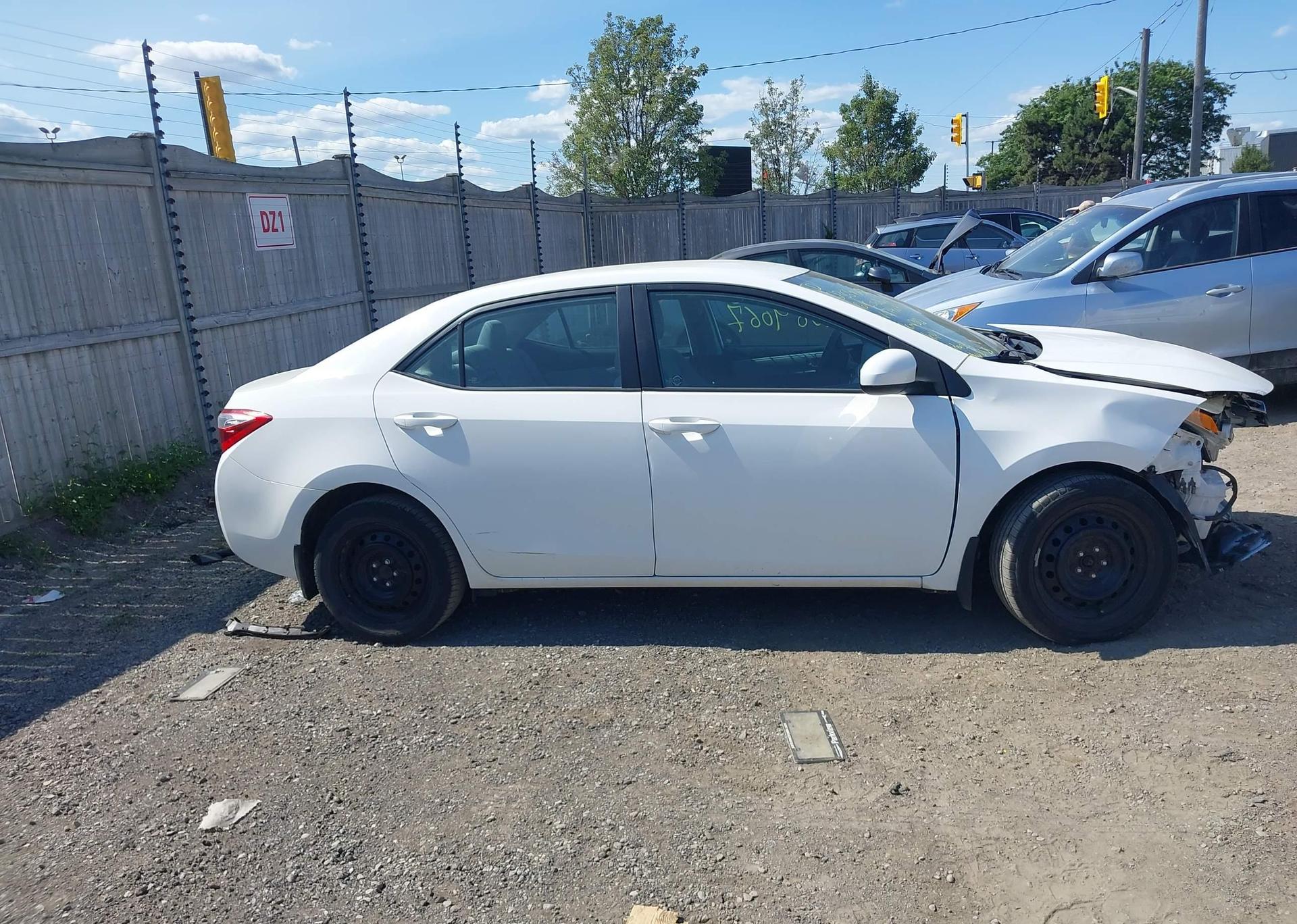 2016 TOYOTA COROLLA LE