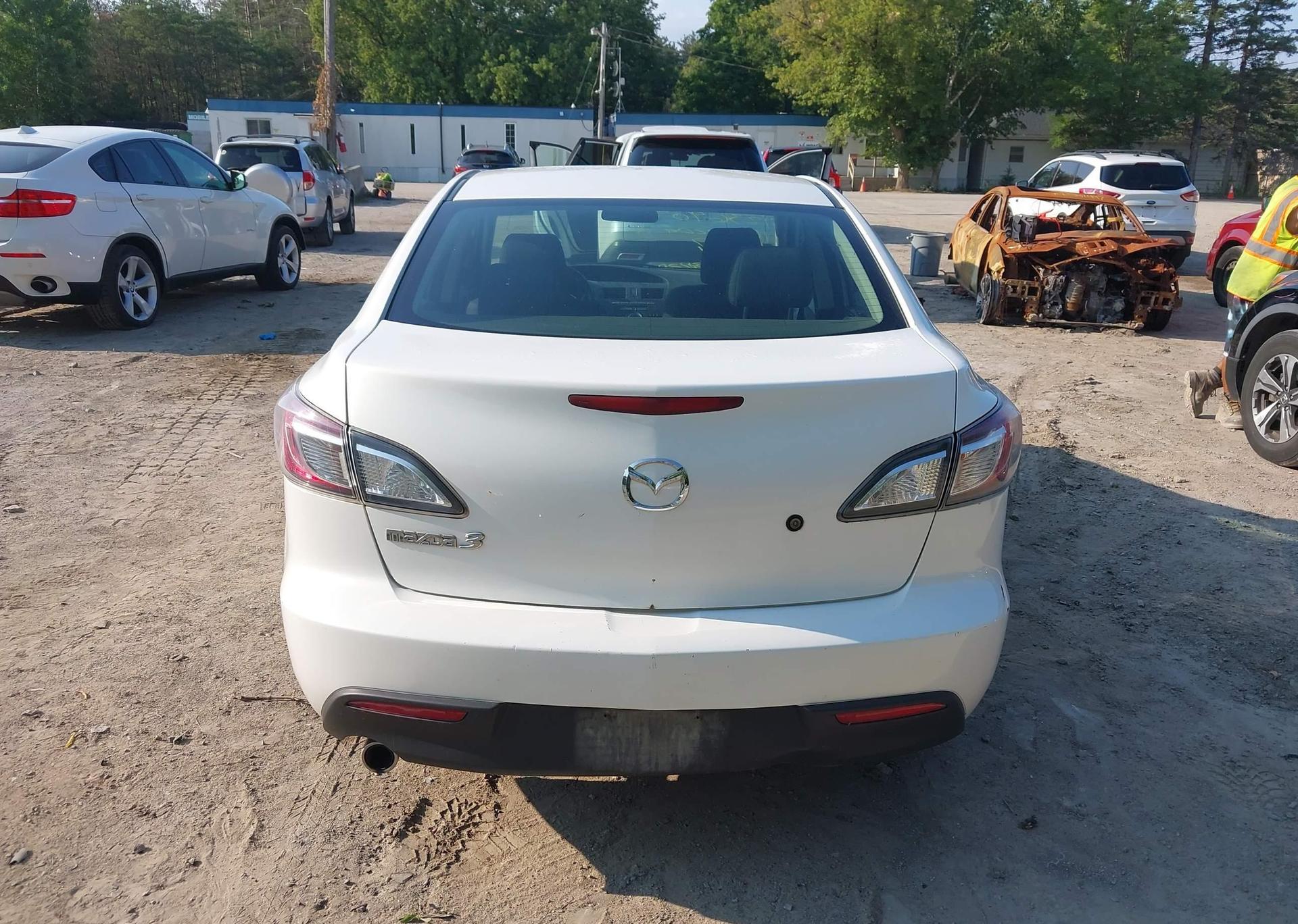 2010 MAZDA MAZDA3 GS