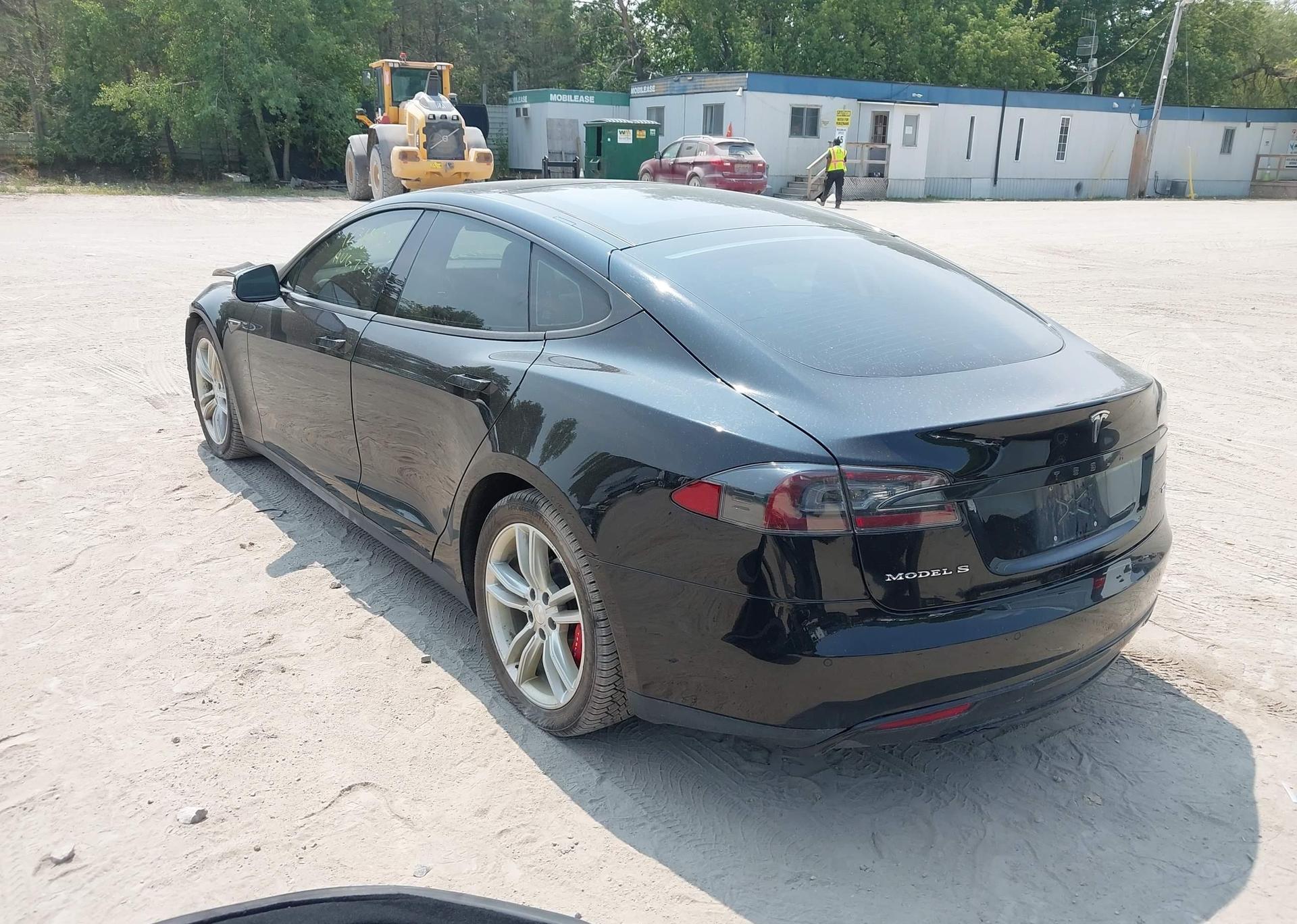 2015 TESLA MODEL S 70D