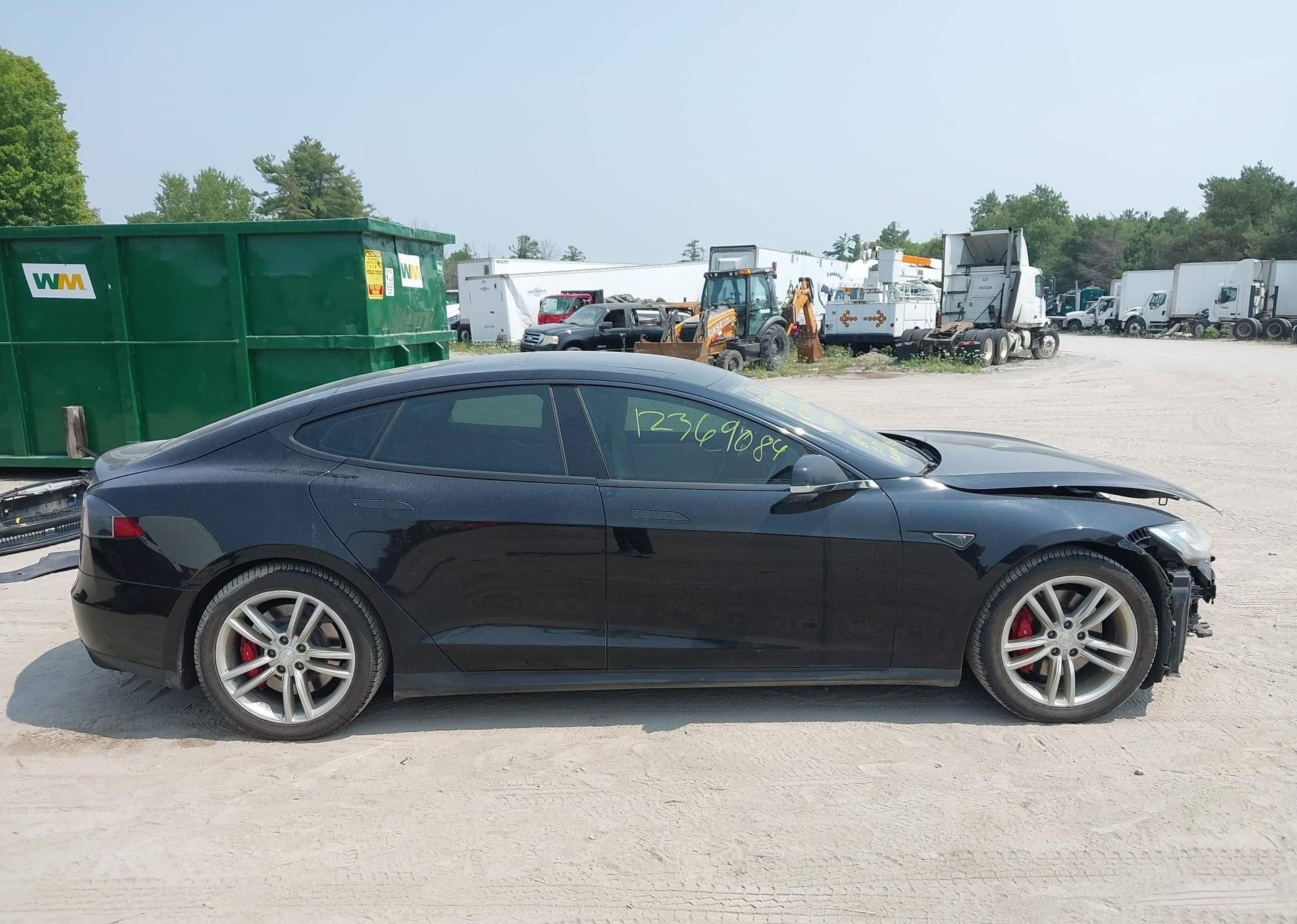 2015 TESLA MODEL S 70D