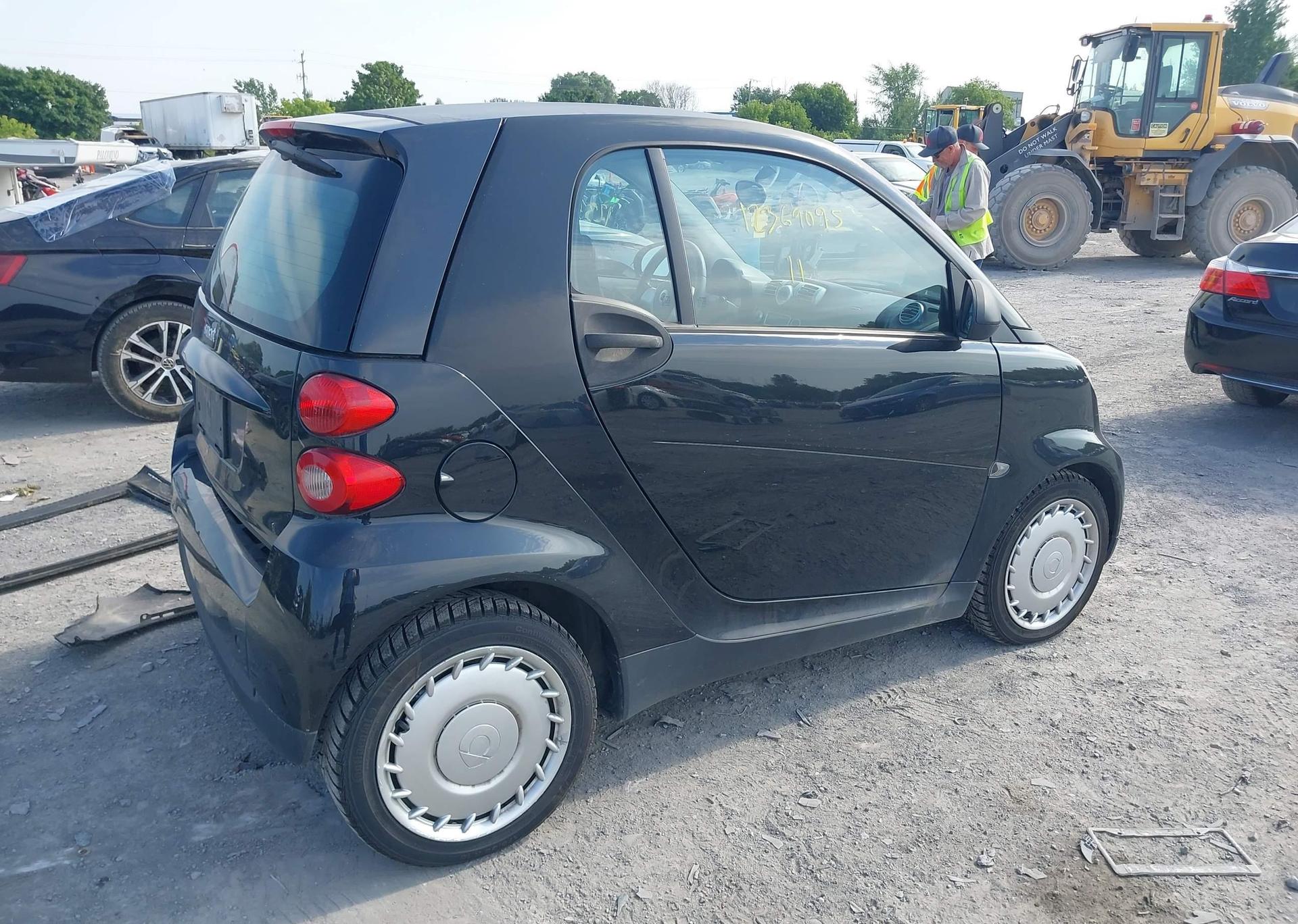 2011 SMART FORTWO PURE