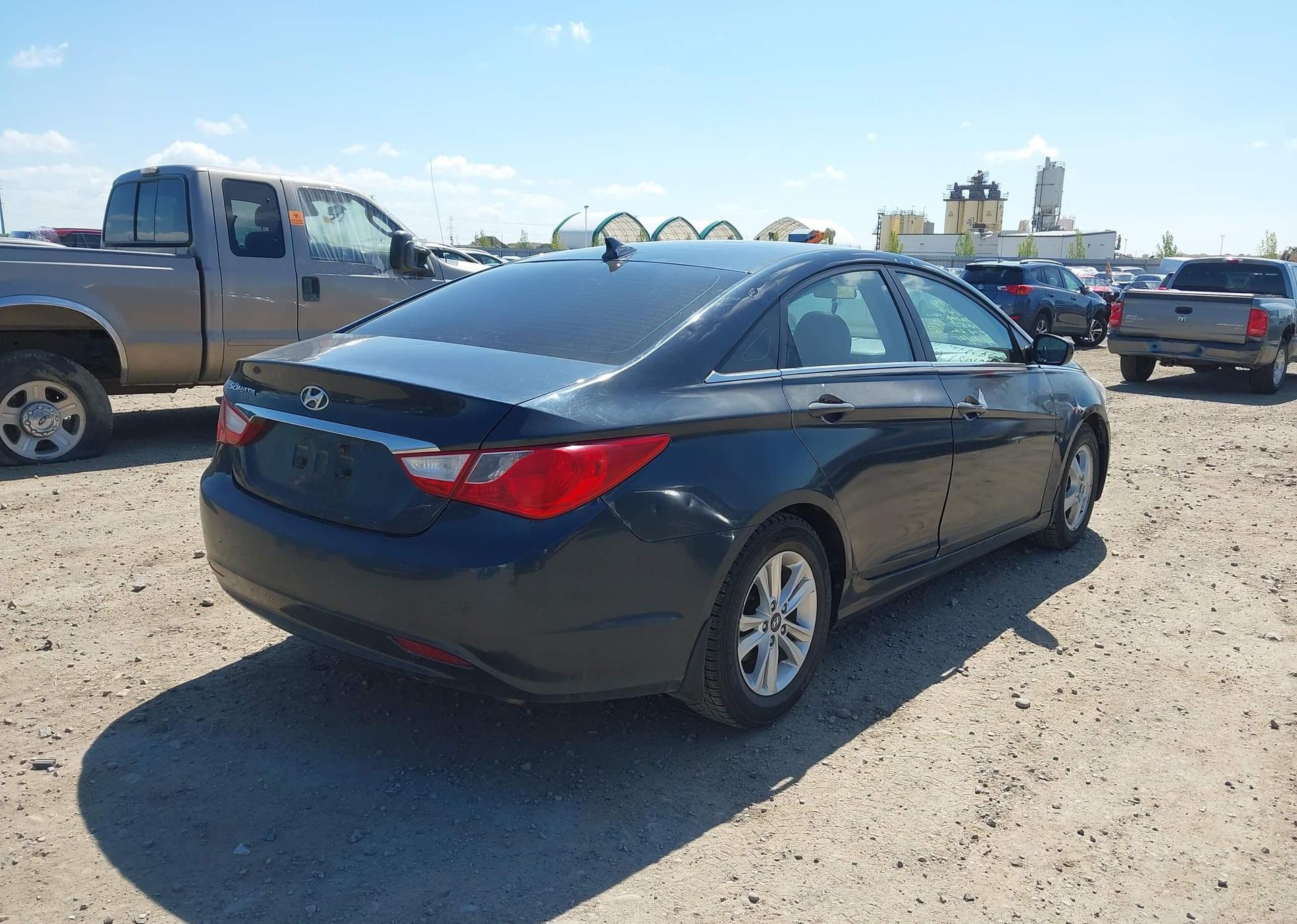 2011 HYUNDAI SONATA GLS