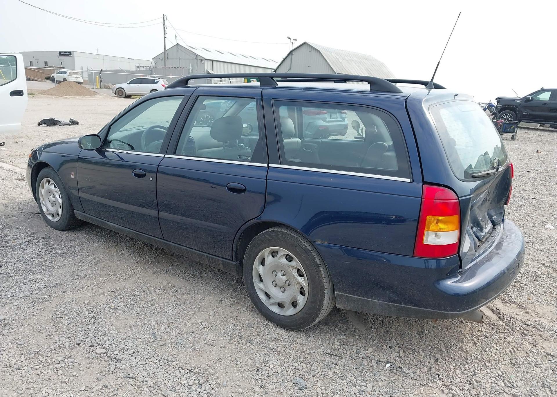 2001 SATURN LW200 SPORT