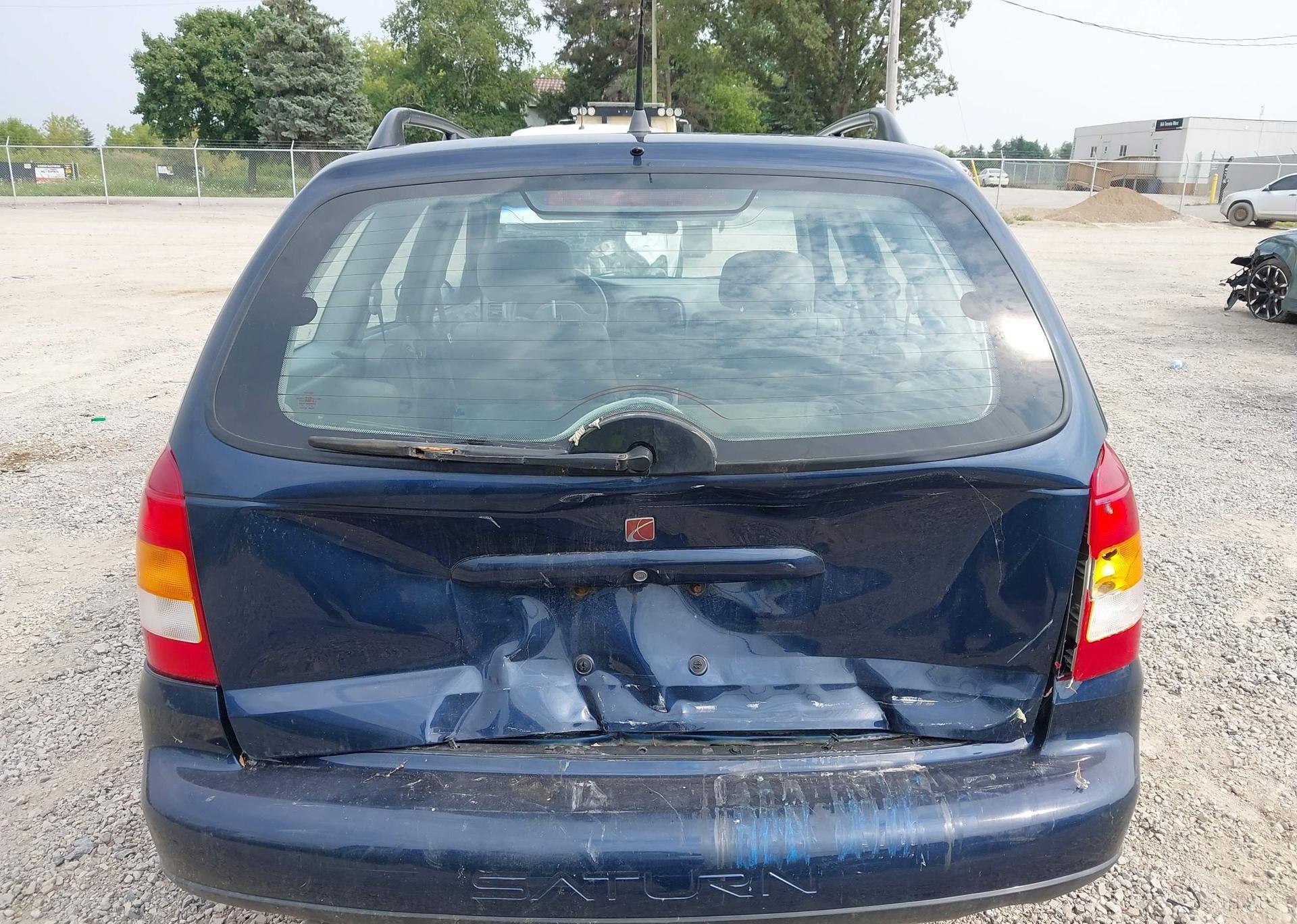 2001 SATURN LW200 SPORT