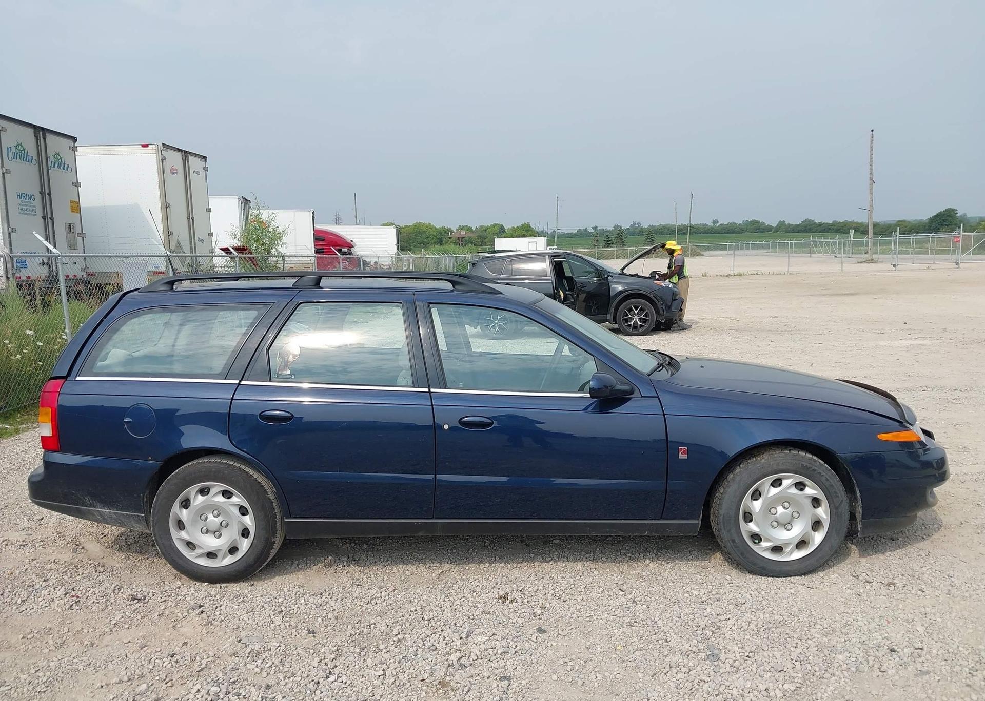 2001 SATURN LW200 SPORT