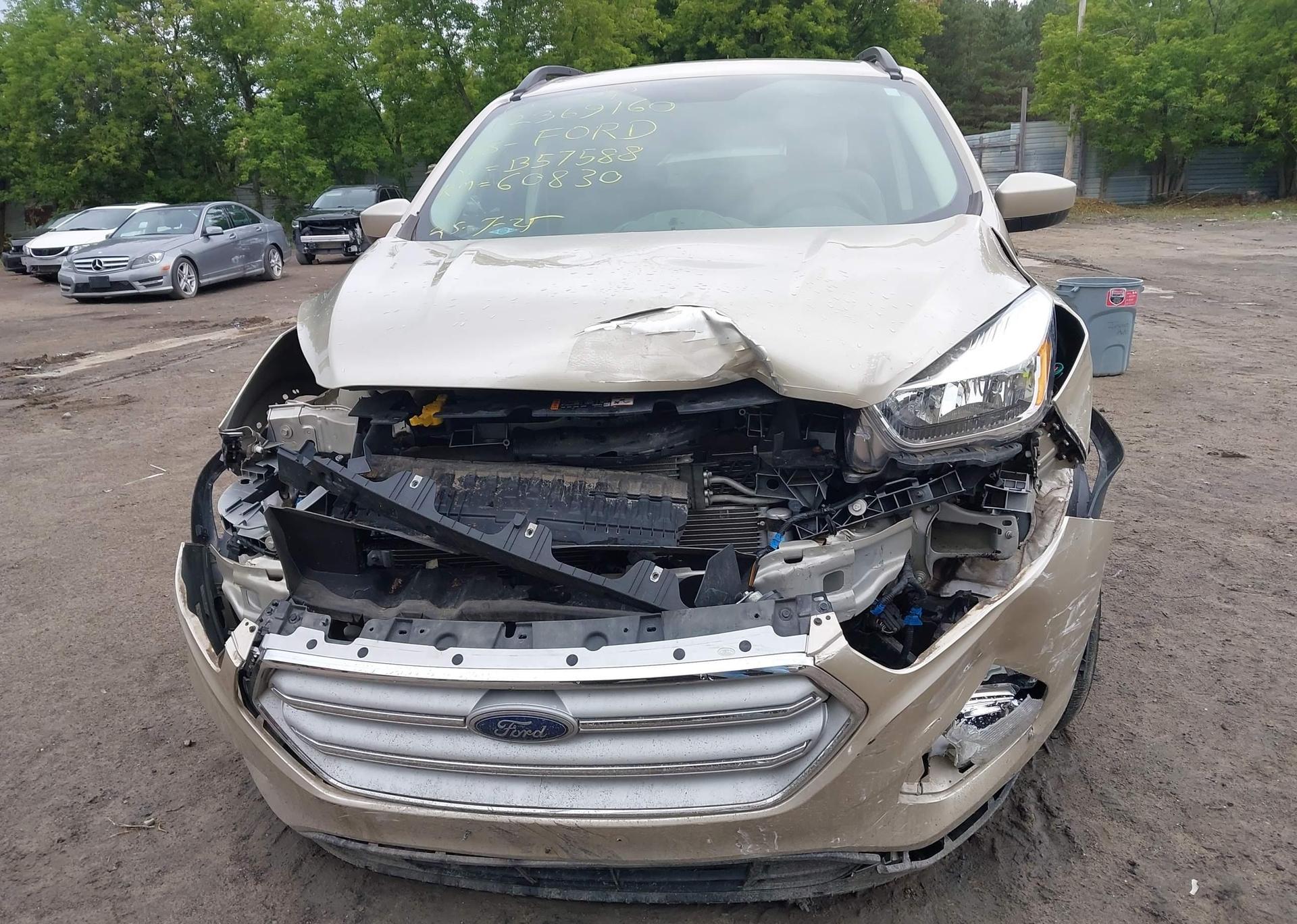 2018 FORD ESCAPE SE