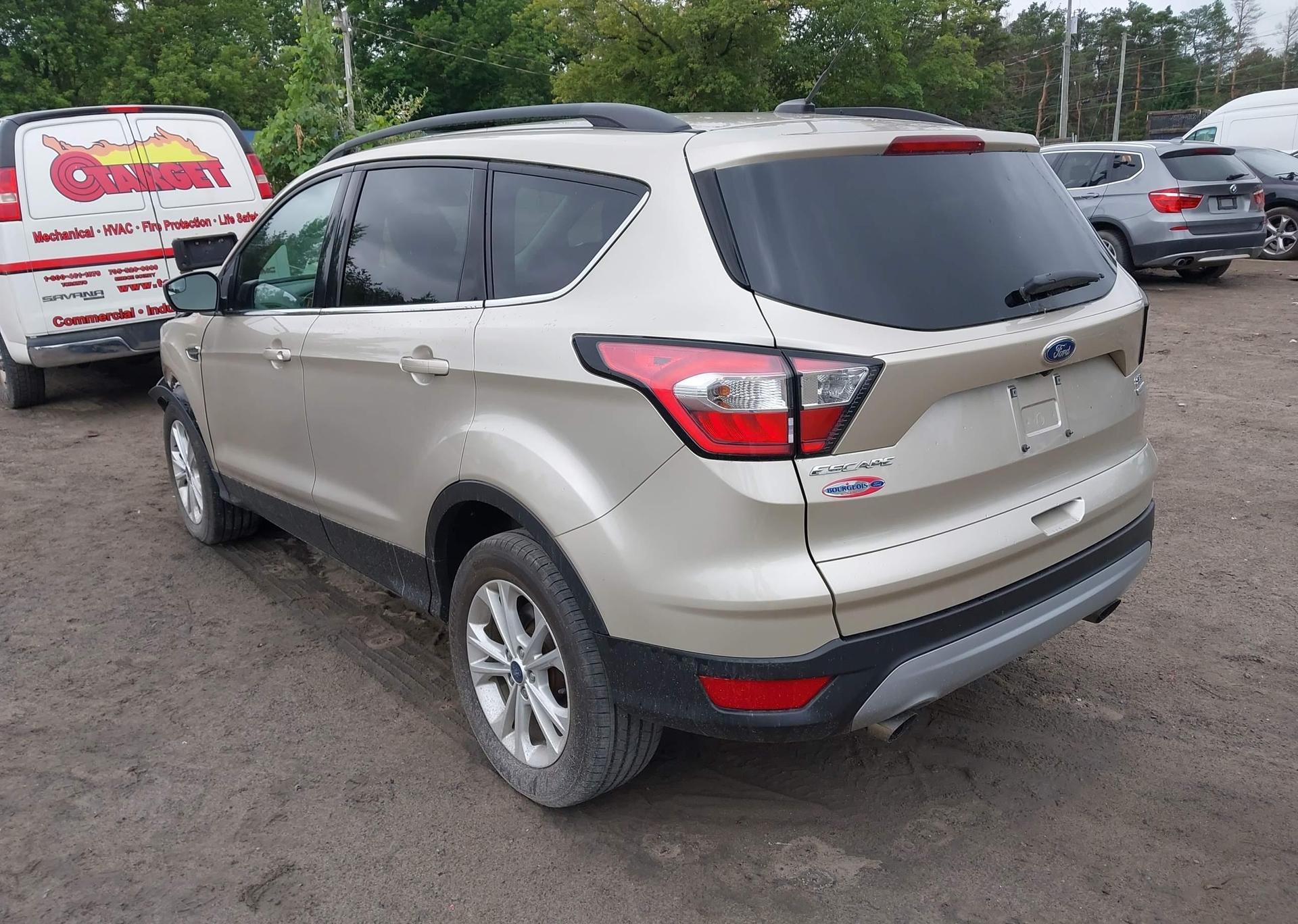 2018 FORD ESCAPE SE