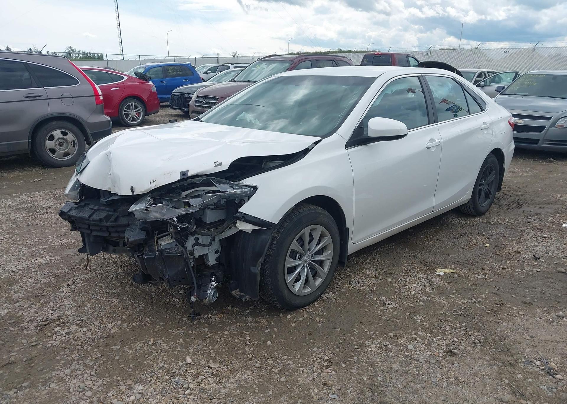 2016 TOYOTA CAMRY LE