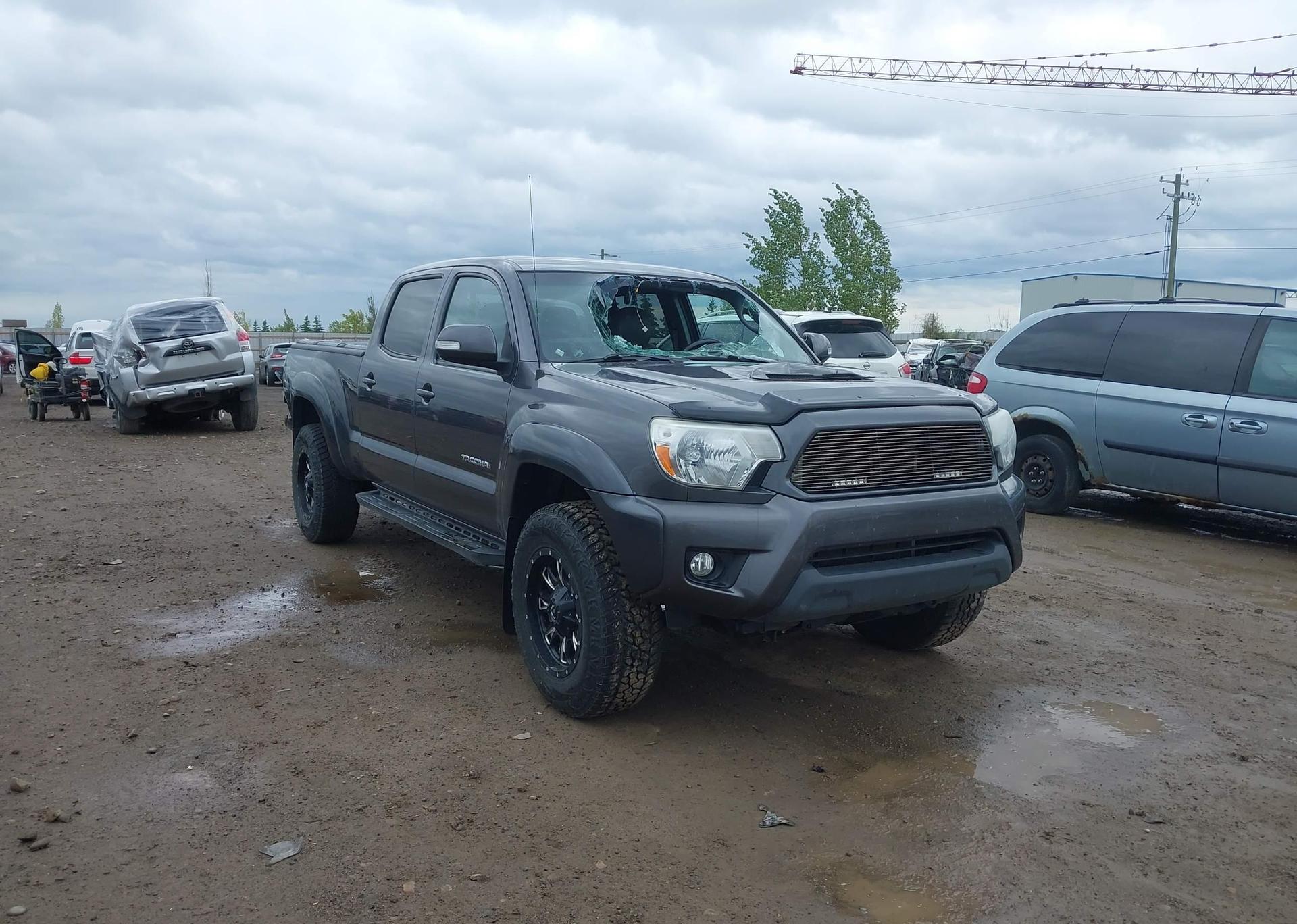 2015 TOYOTA TACOMA V6