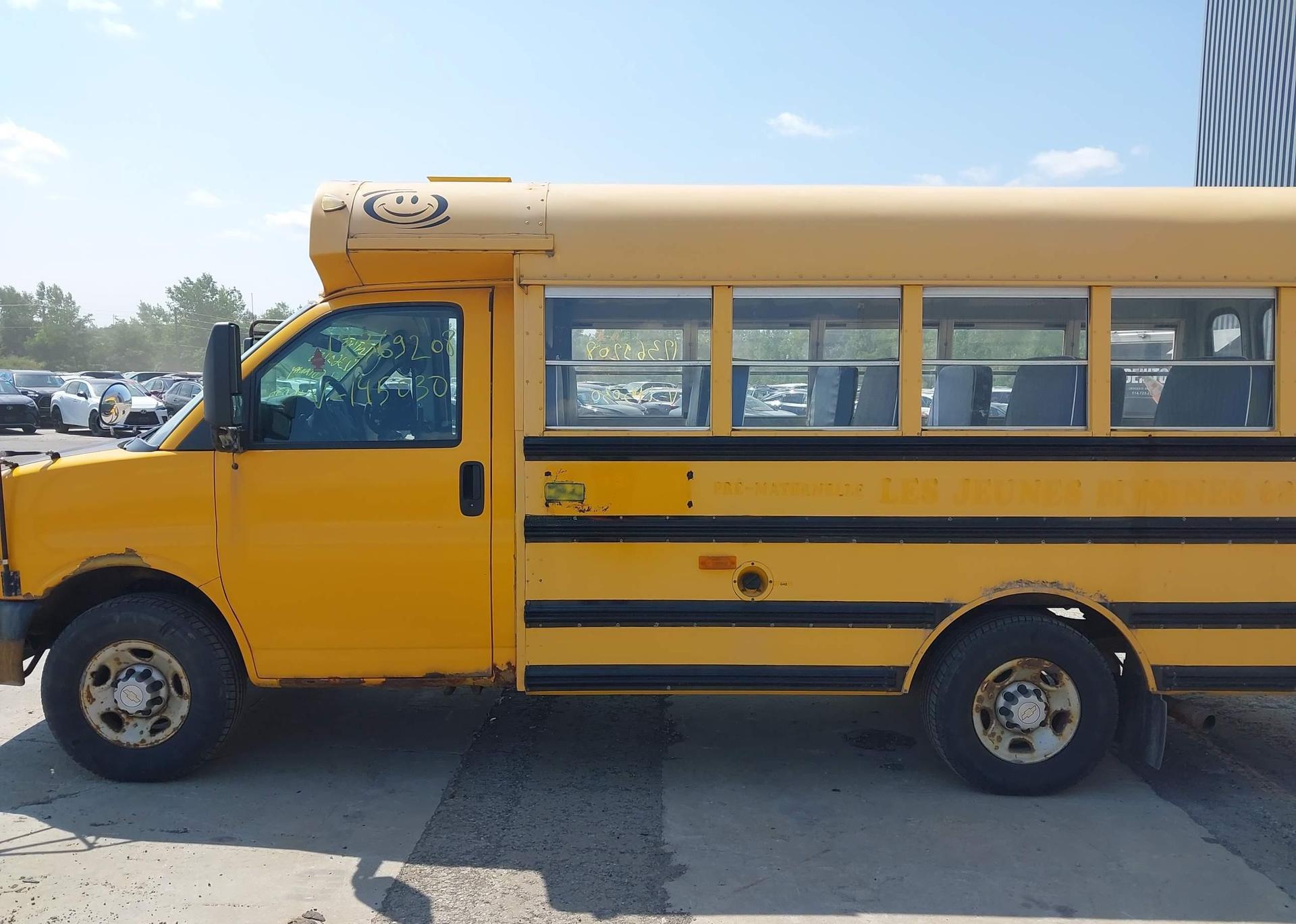 2006 CHEVROLET EXPRESS COMM CUTAWAY STANDARD