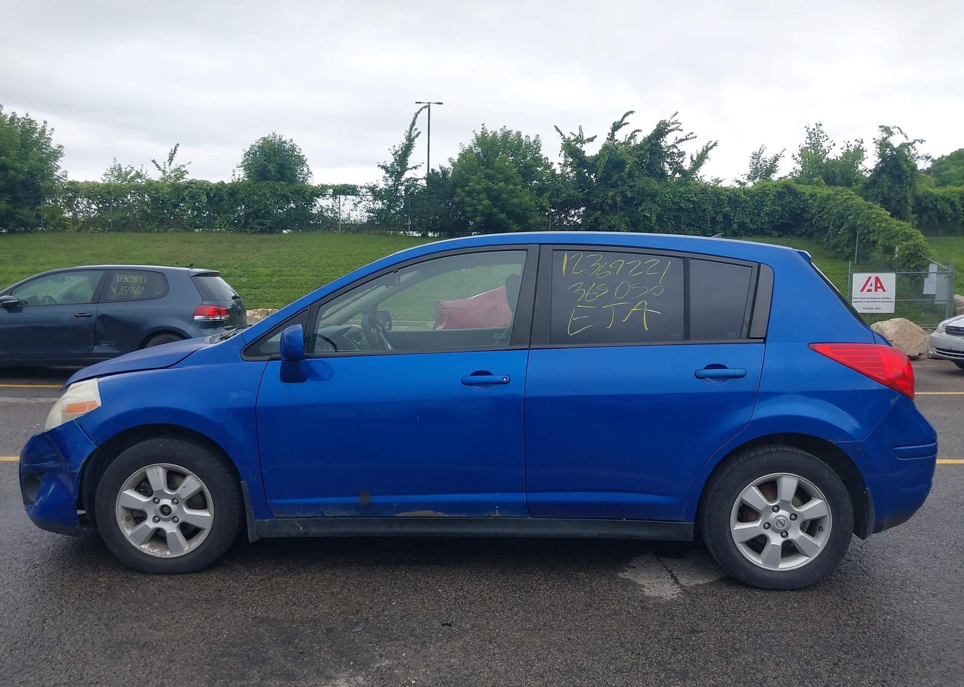 2009 NISSAN VERSA