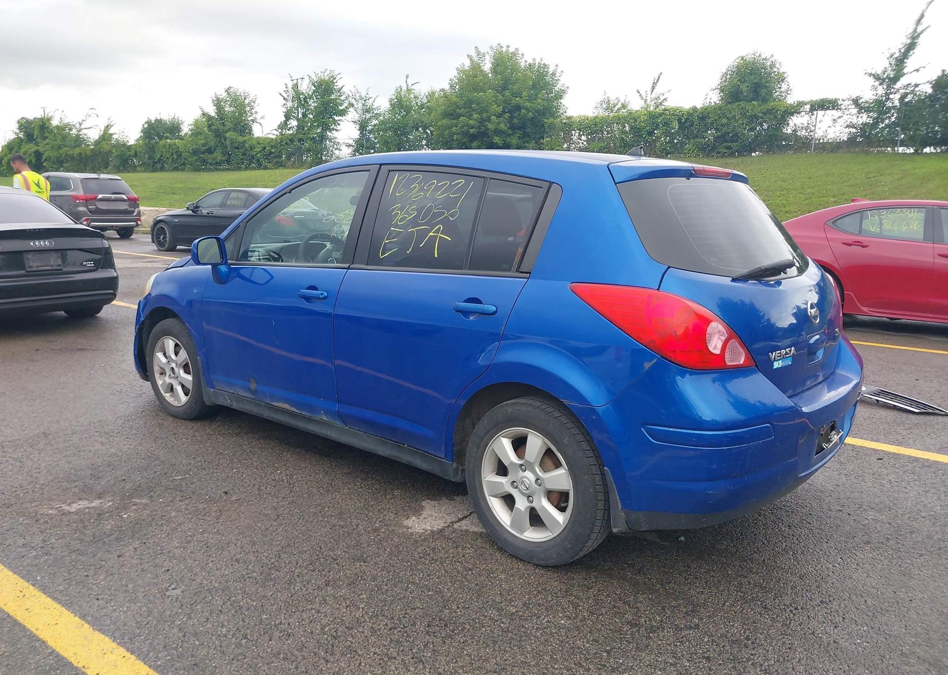 2009 NISSAN VERSA